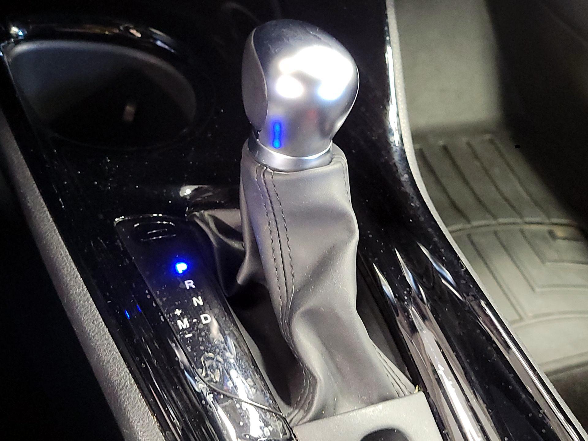 Thumbnail: 2021 Toyota C-HR - 17