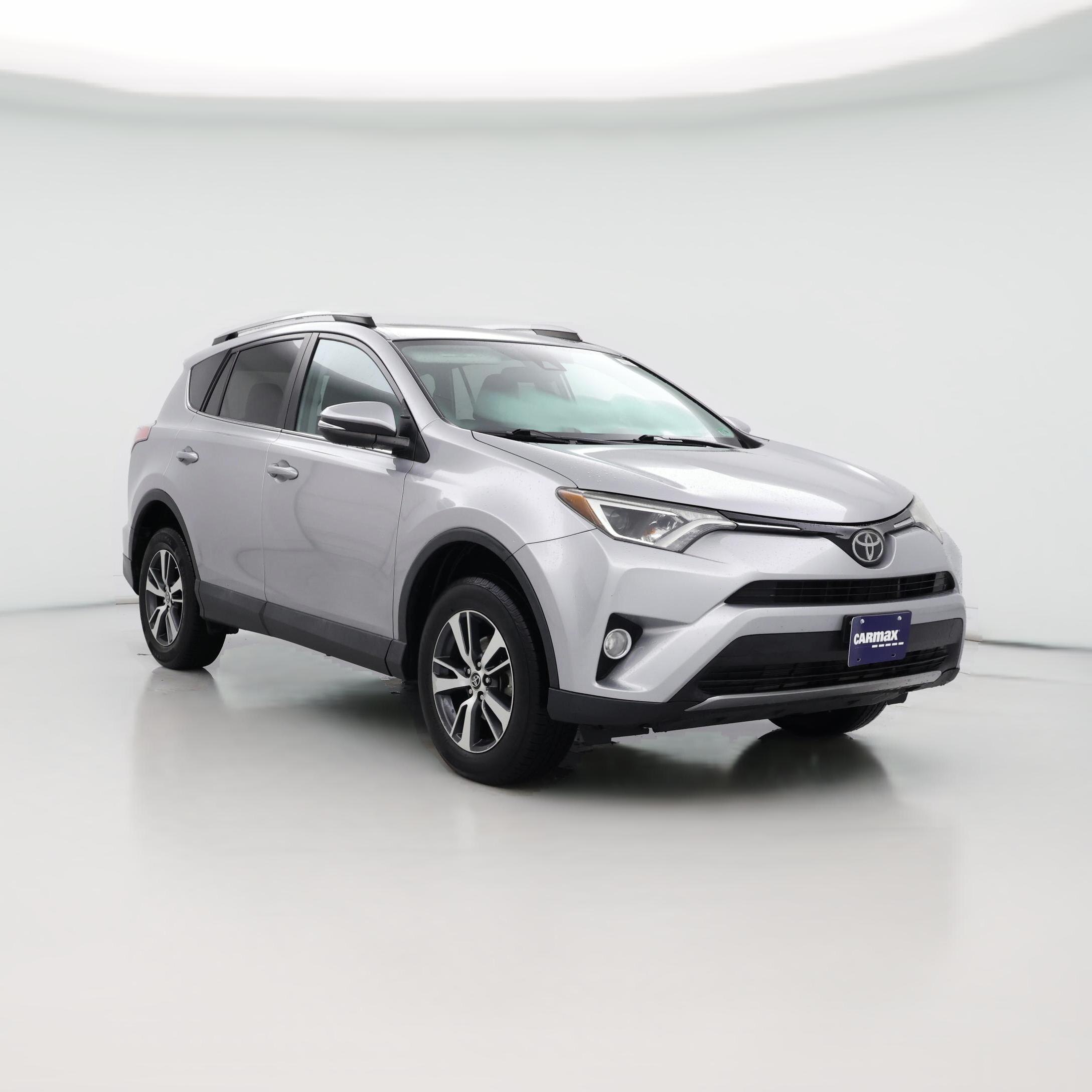 Thumbnail: 2017 Toyota RAV4 - 1