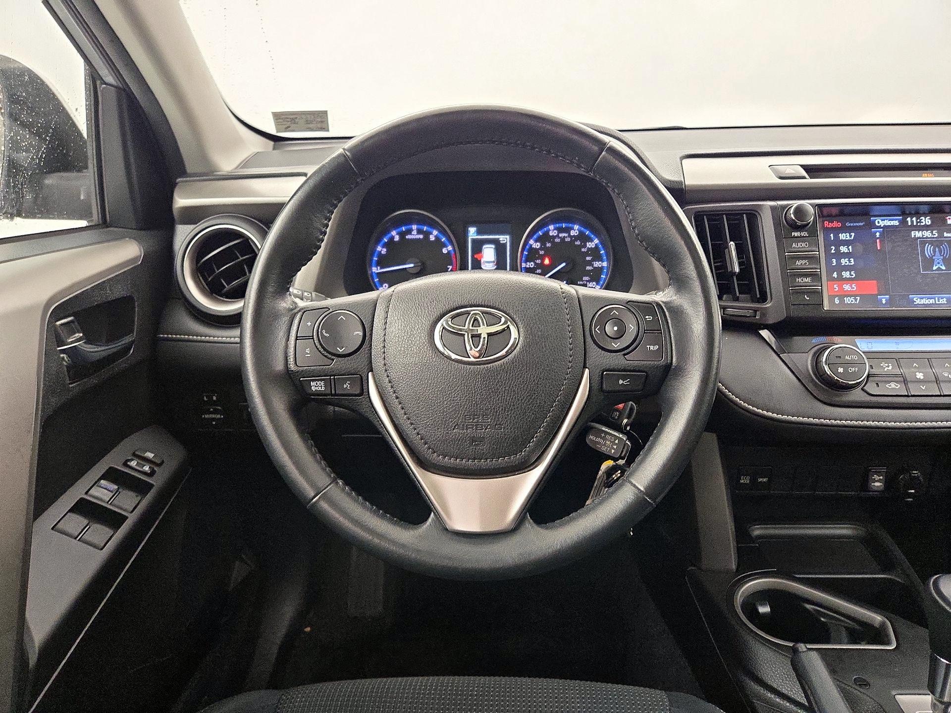 Thumbnail: 2017 Toyota RAV4 - 10
