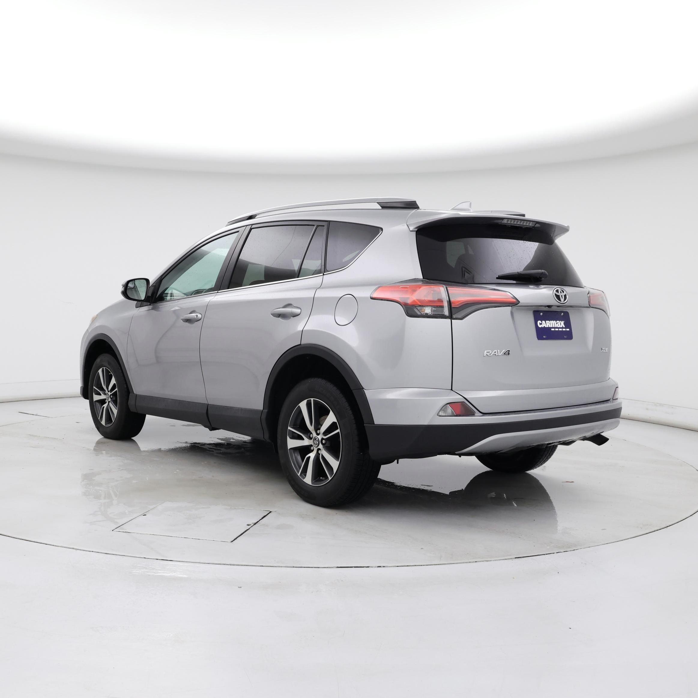 Thumbnail: 2017 Toyota RAV4 - 2