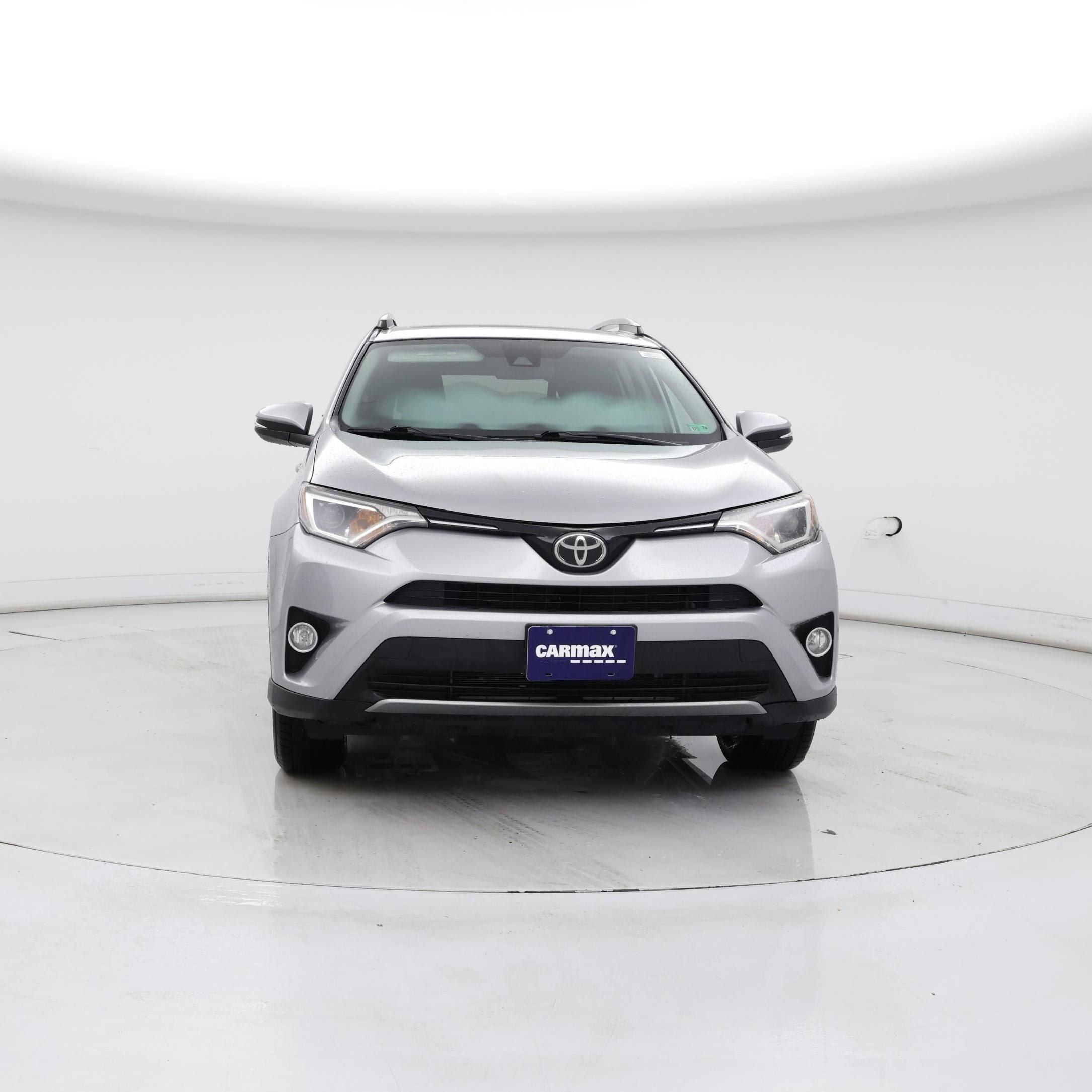 Thumbnail: 2017 Toyota RAV4 - 5