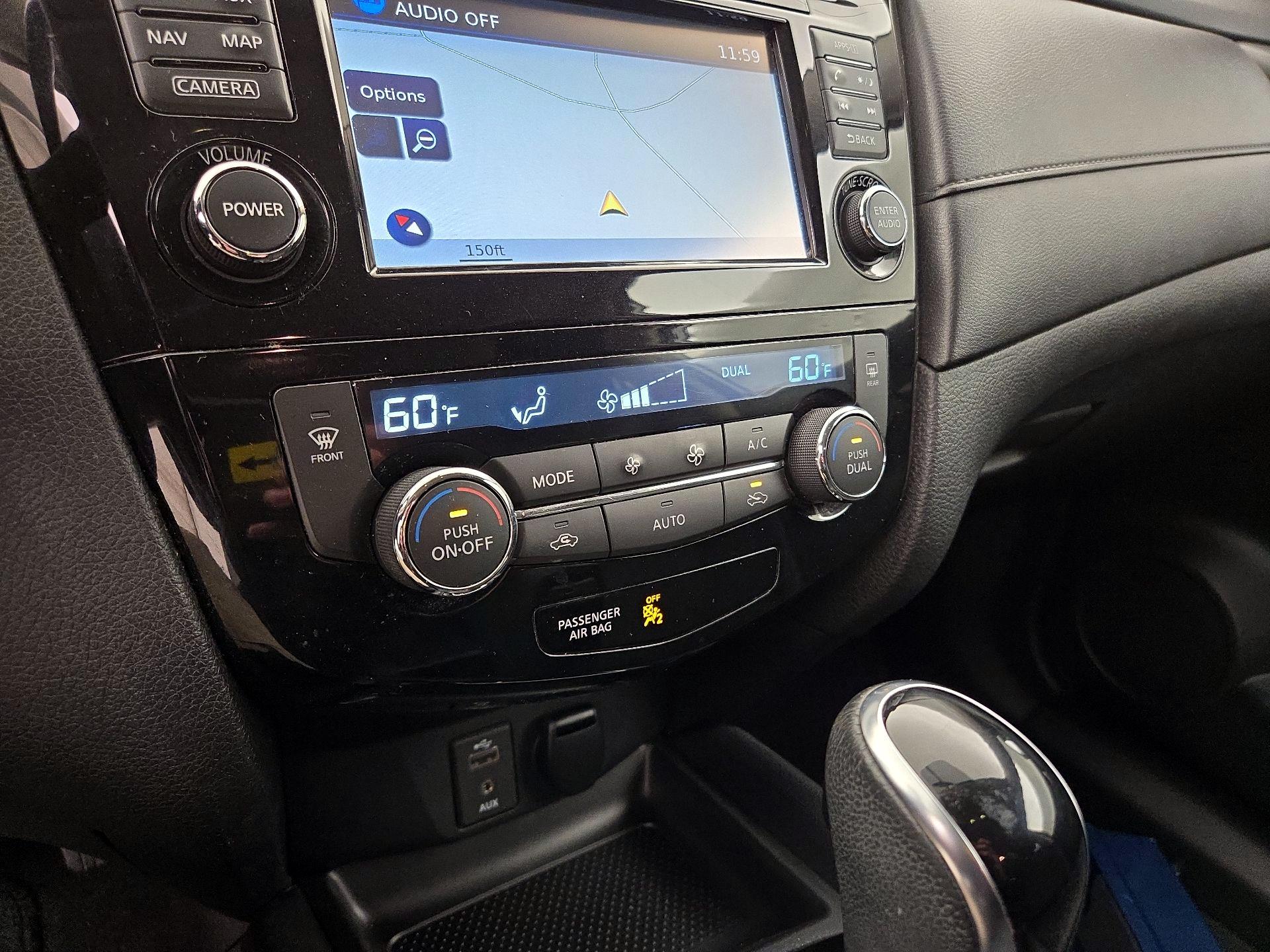 Thumbnail: 2017 Nissan Rogue - 17