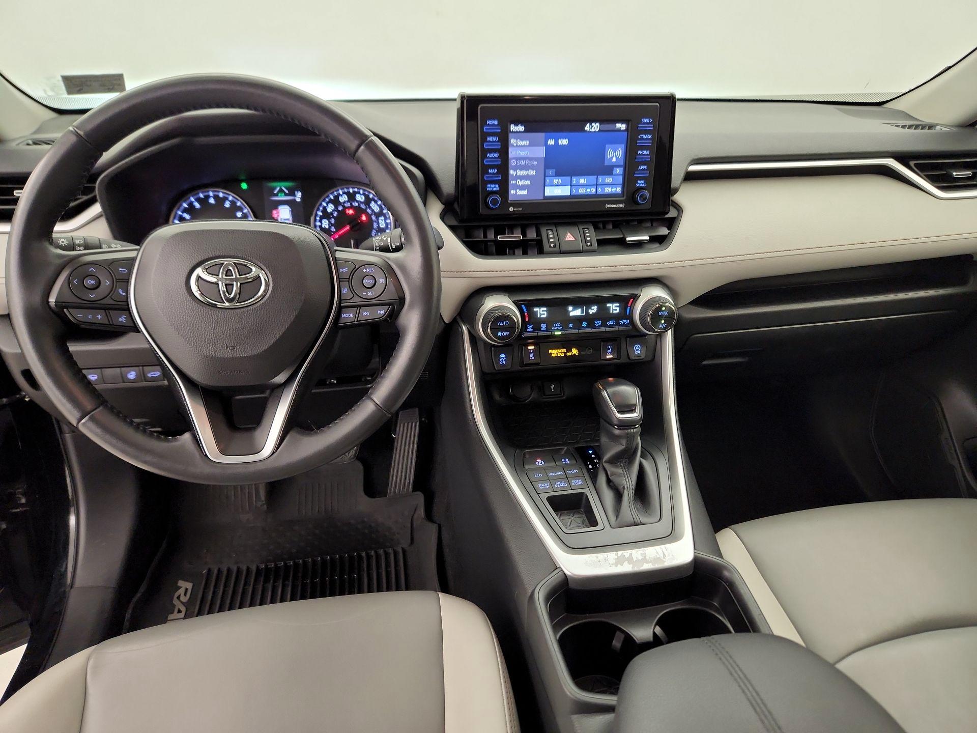 Thumbnail: 2020 Toyota RAV4 - 9