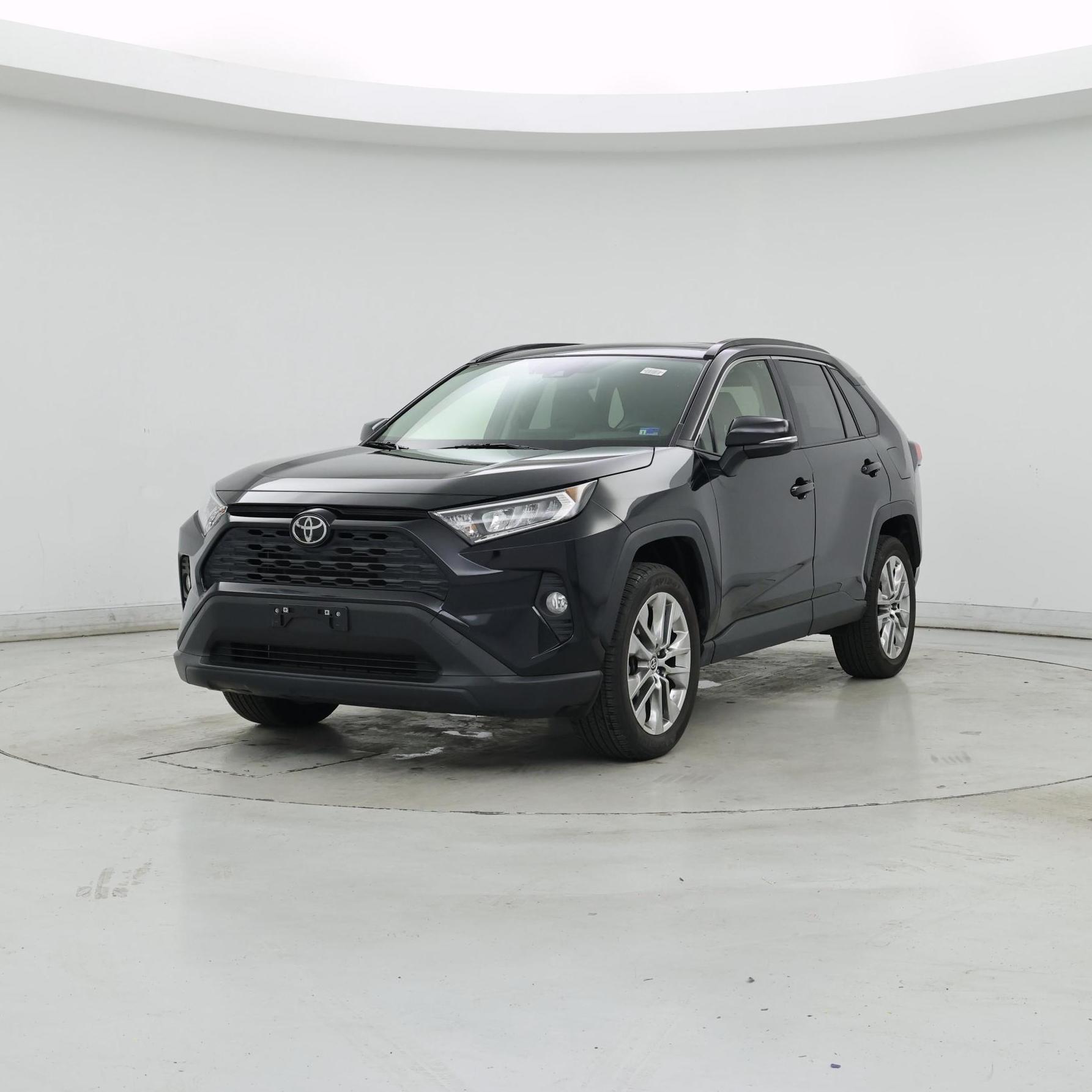 Thumbnail: 2020 Toyota RAV4 - 4