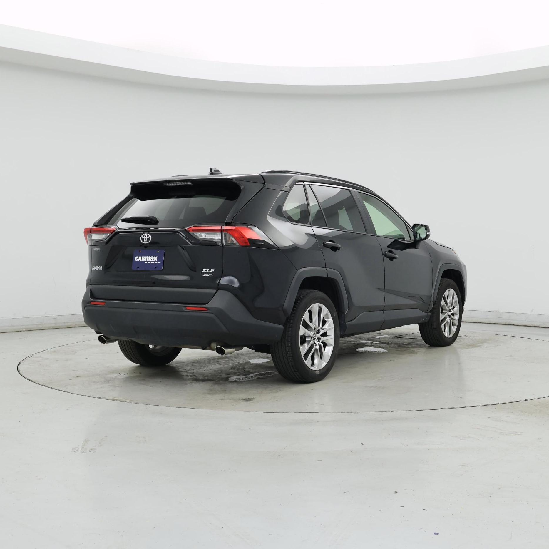 Thumbnail: 2020 Toyota RAV4 - 8