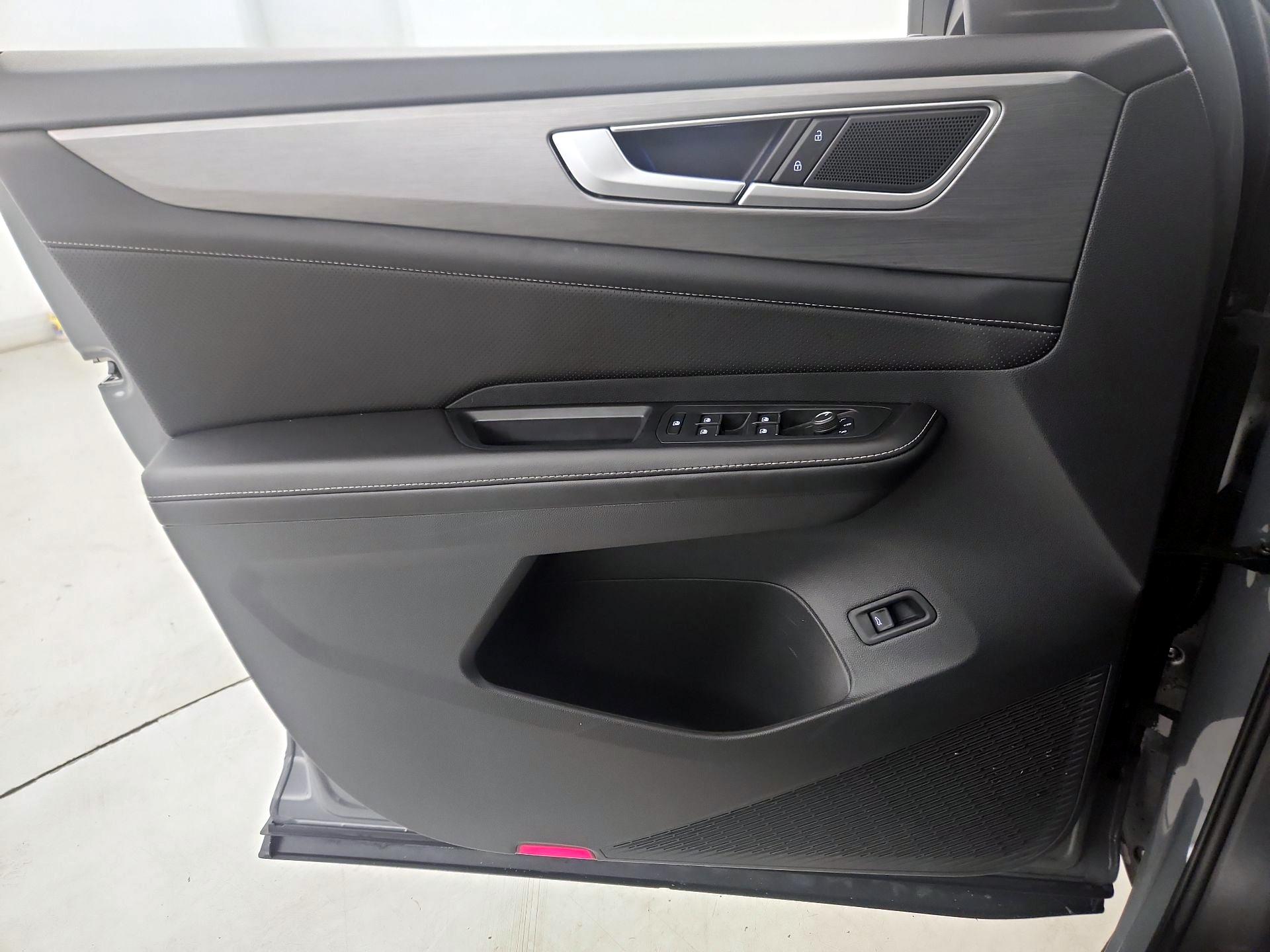 Thumbnail: 2024 Volkswagen Atlas - 12