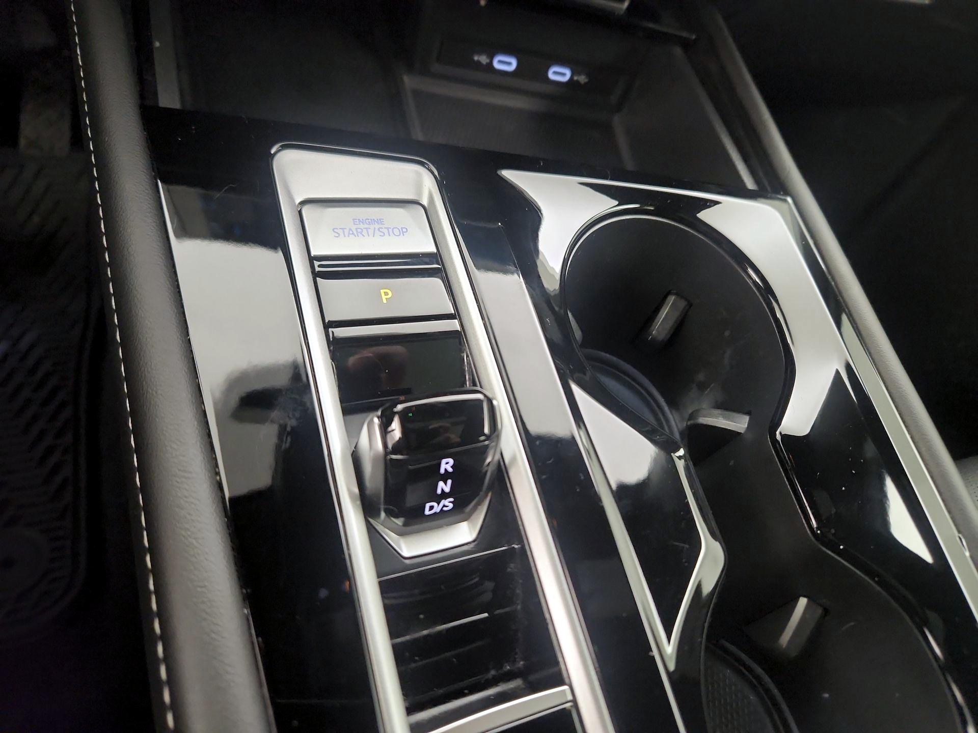 Thumbnail: 2024 Volkswagen Atlas - 17