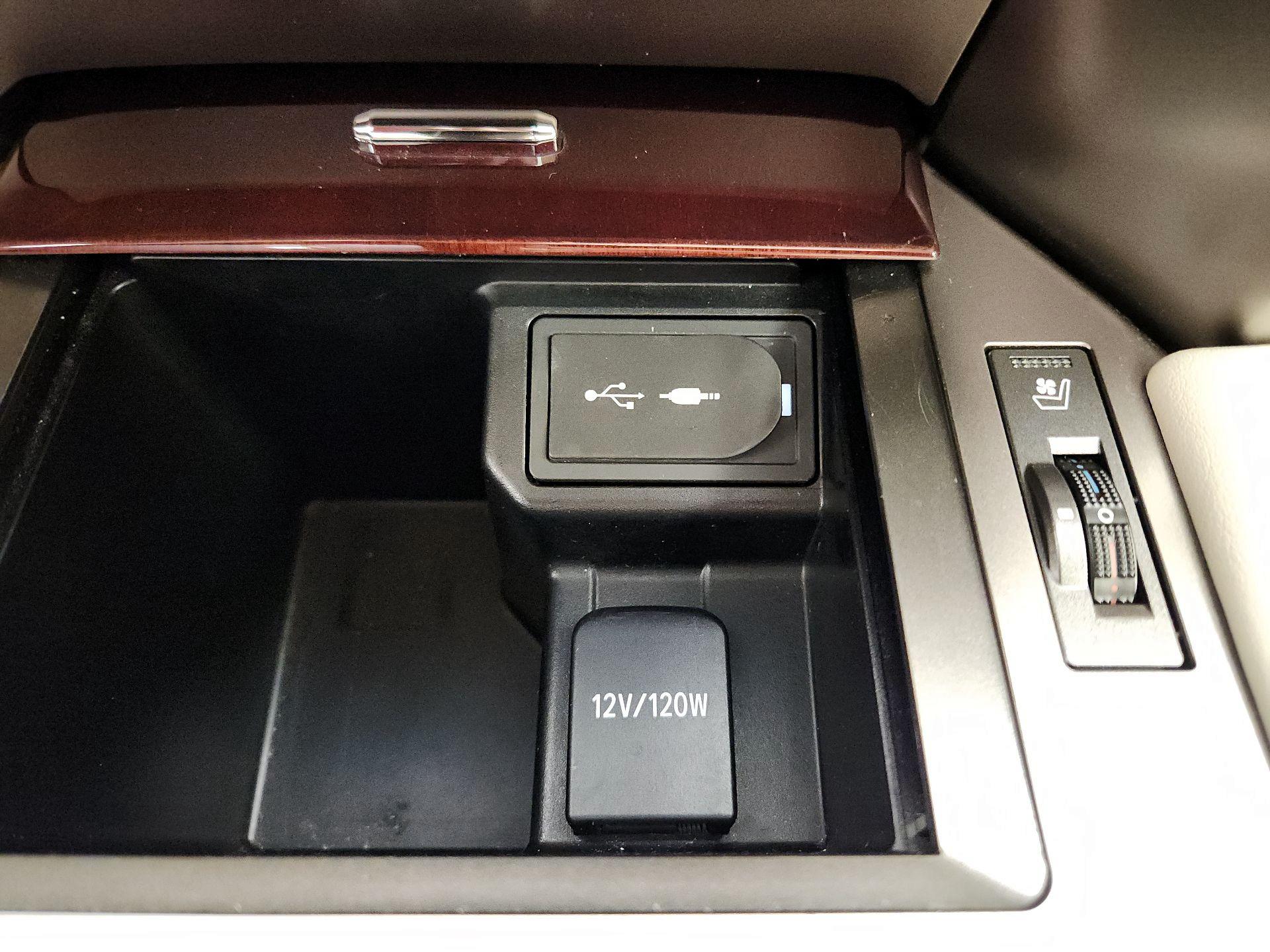 Thumbnail: 2017 Lexus GX - 19