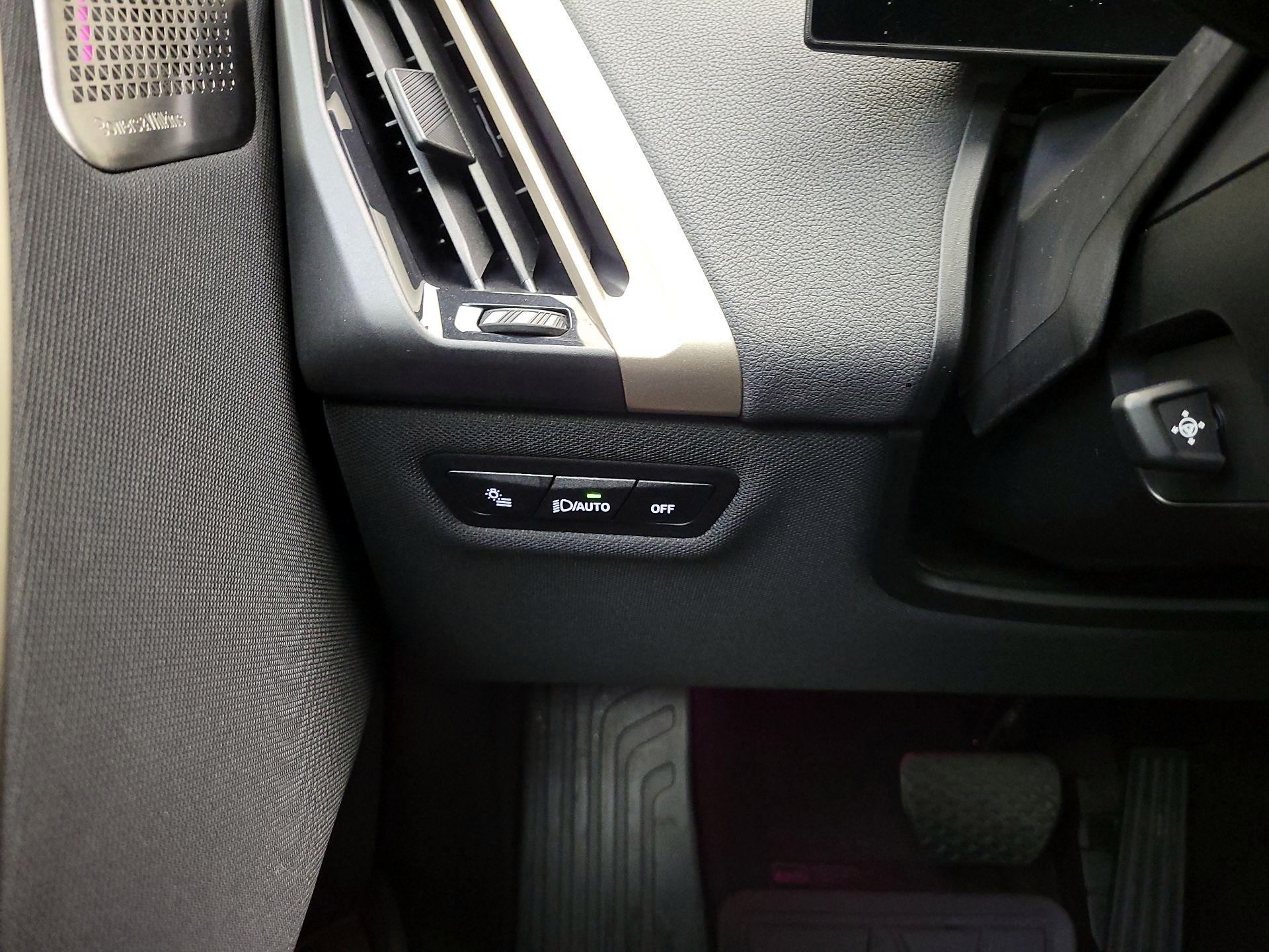 Thumbnail: 2023 BMW iX - 13