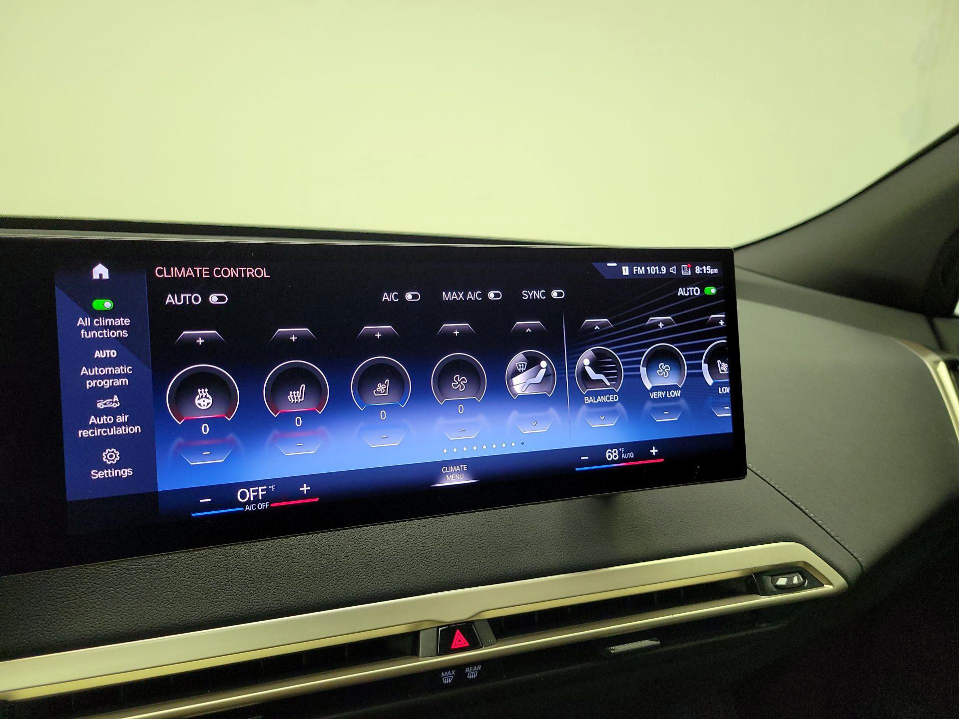 Thumbnail: 2023 BMW iX - 17