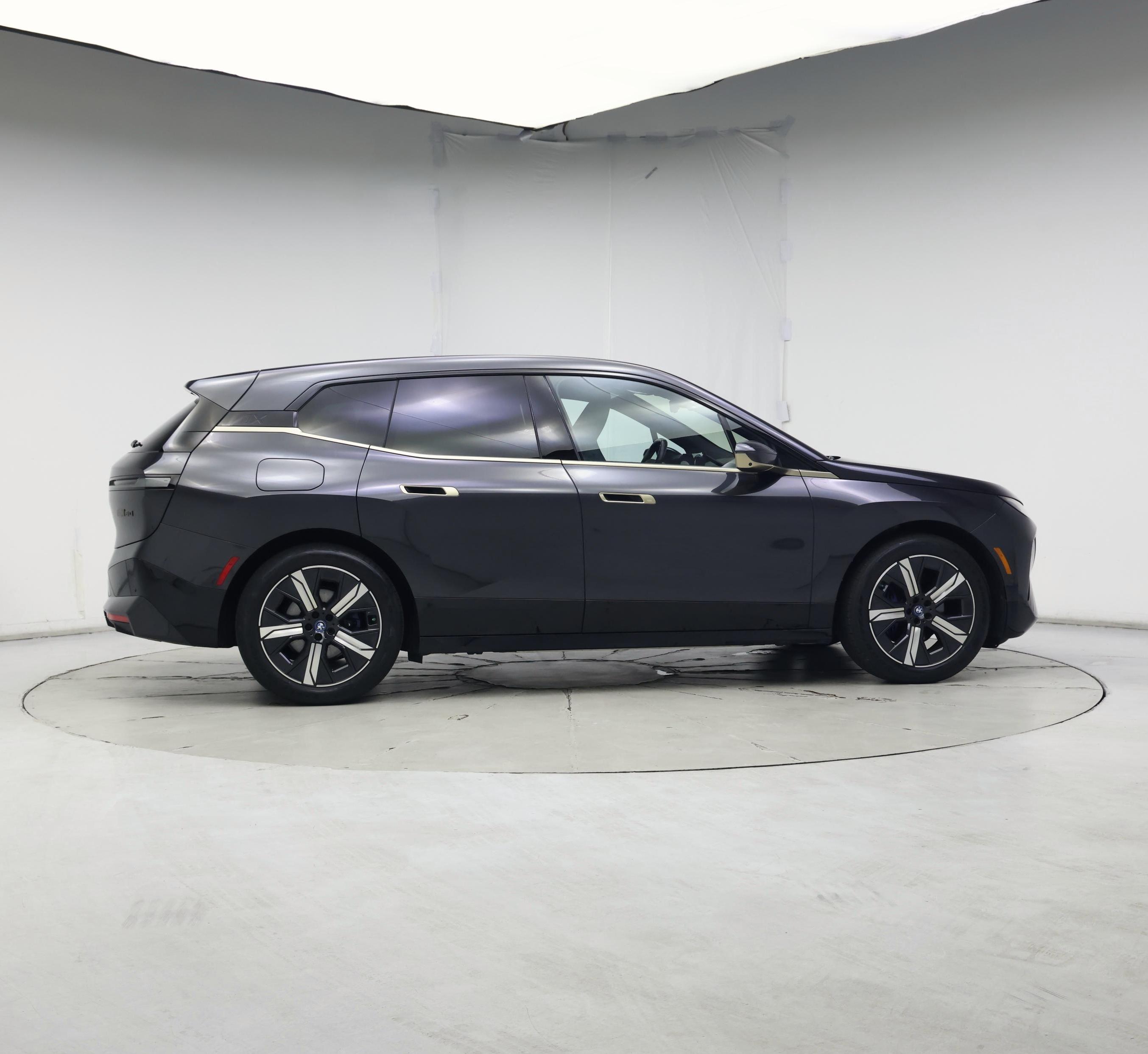 Thumbnail: 2023 BMW iX - 7