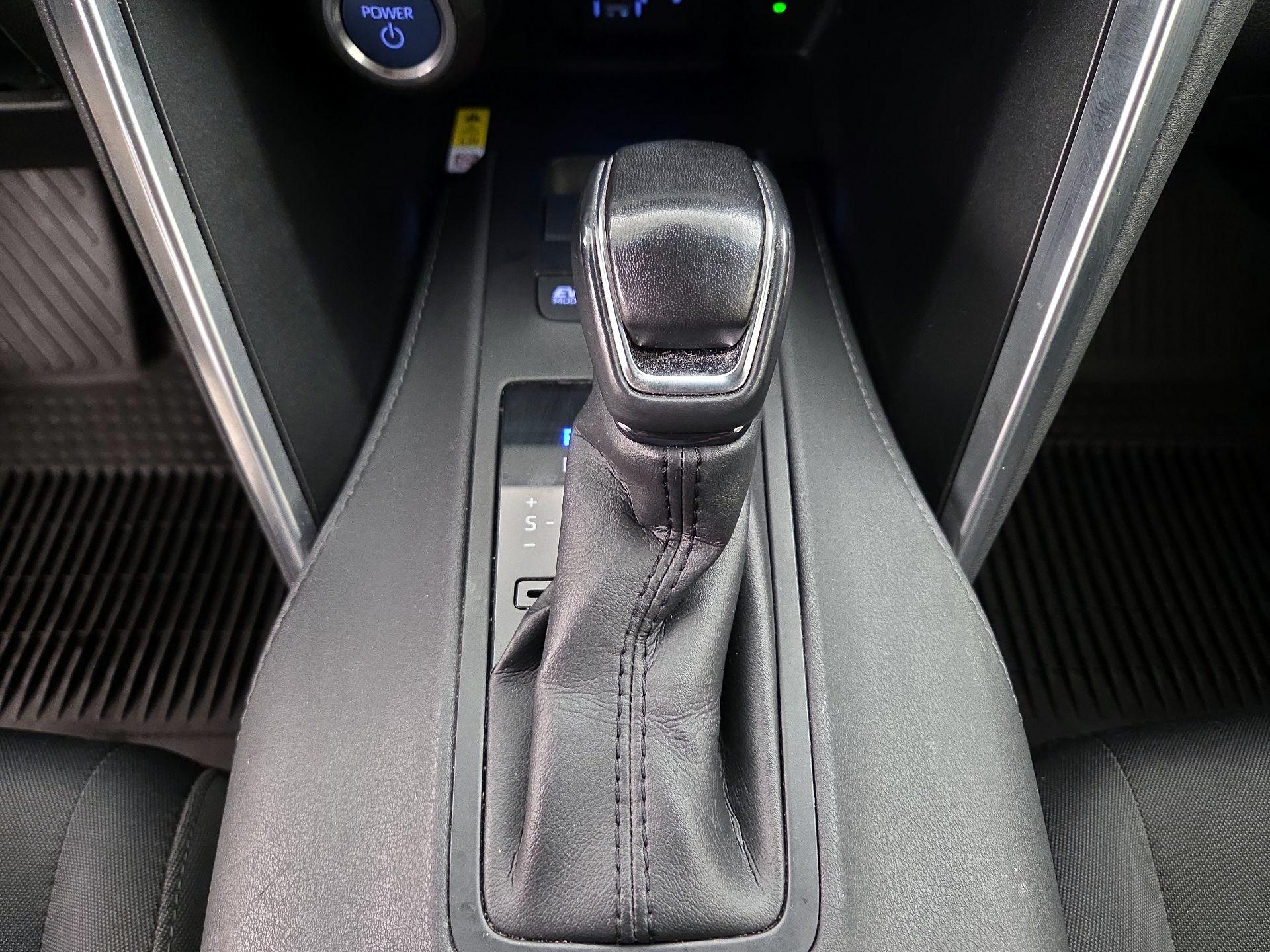 Thumbnail: 2021 Toyota Venza - 17