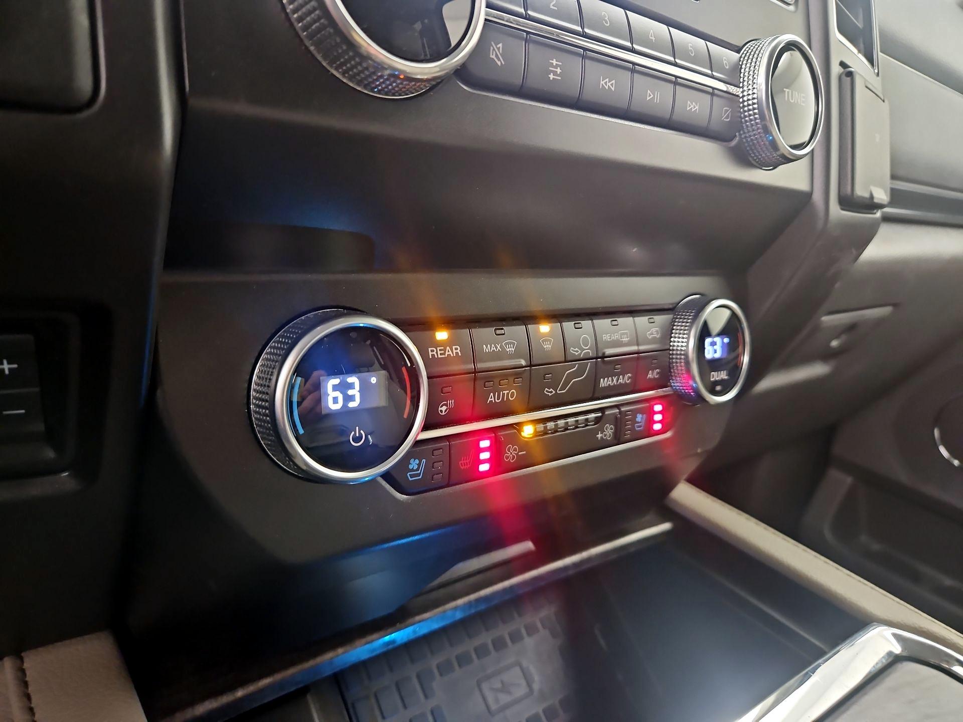 Thumbnail: 2021 Ford Expedition - 17