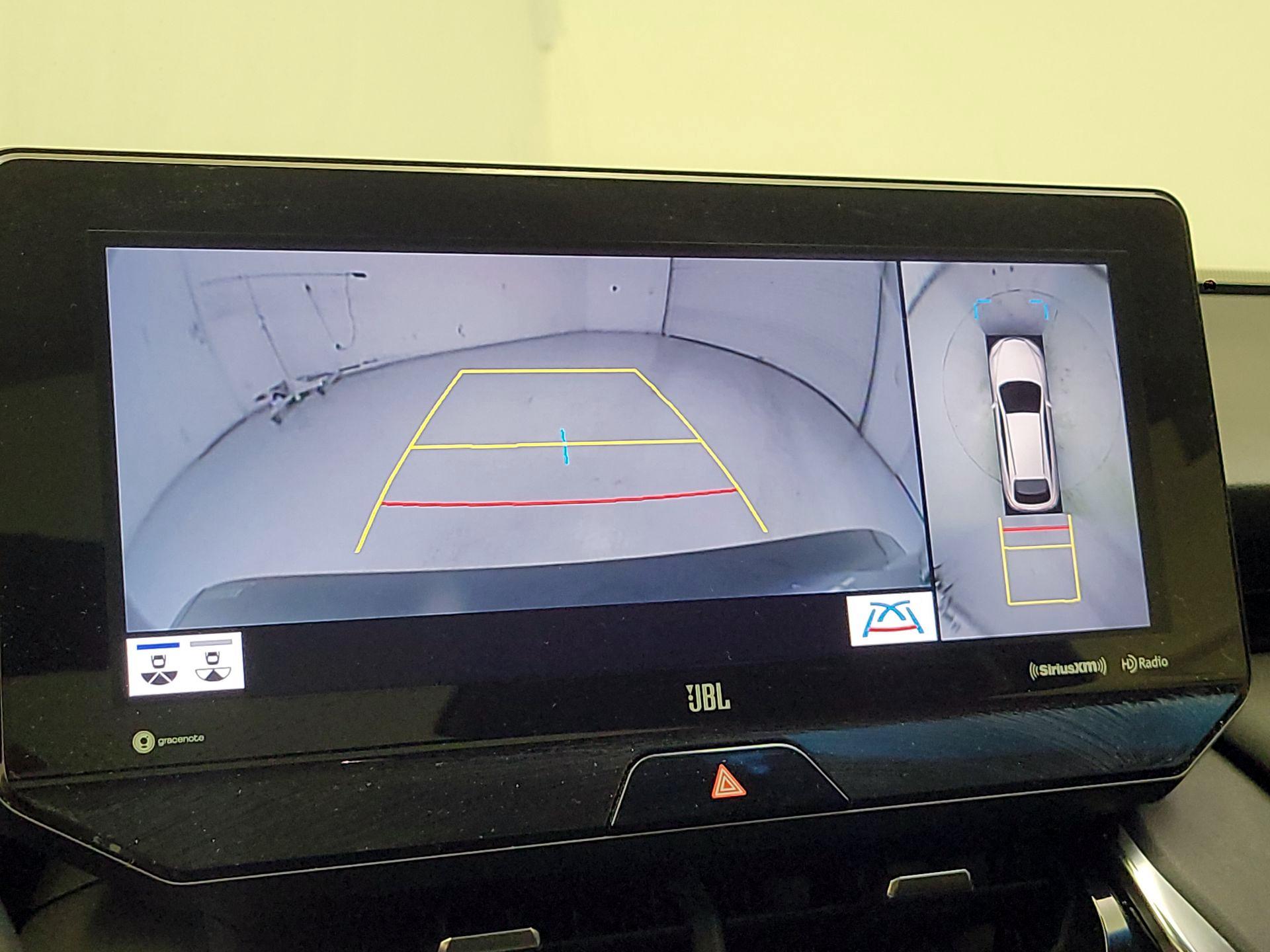 Thumbnail: 2022 Toyota Venza - 13