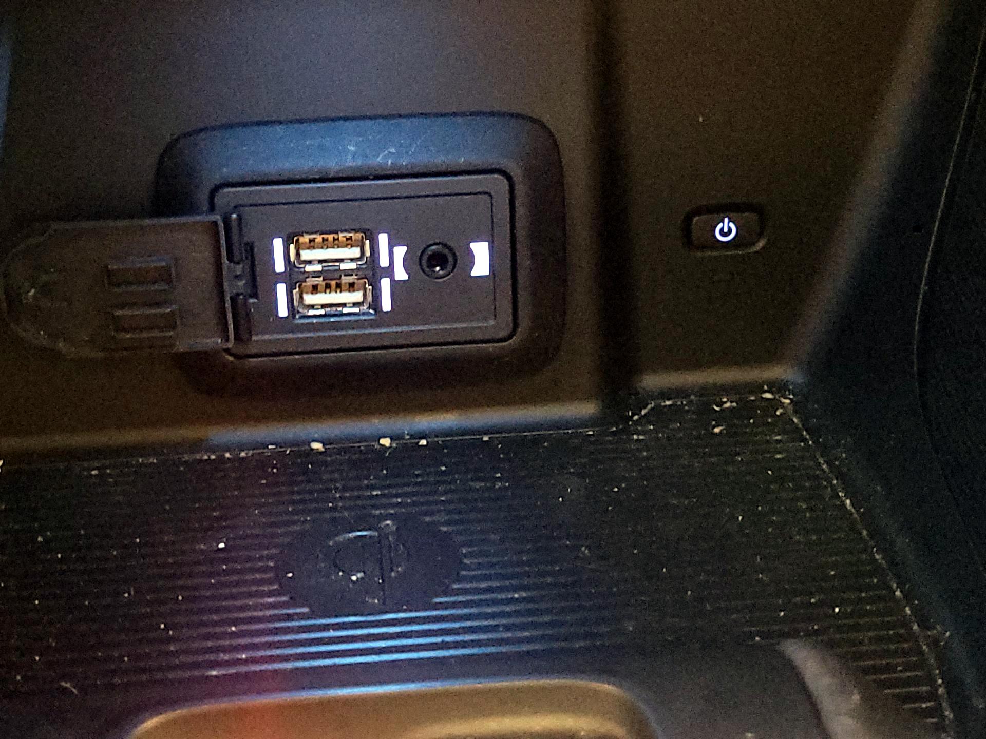 Thumbnail: 2022 Toyota Venza - 17