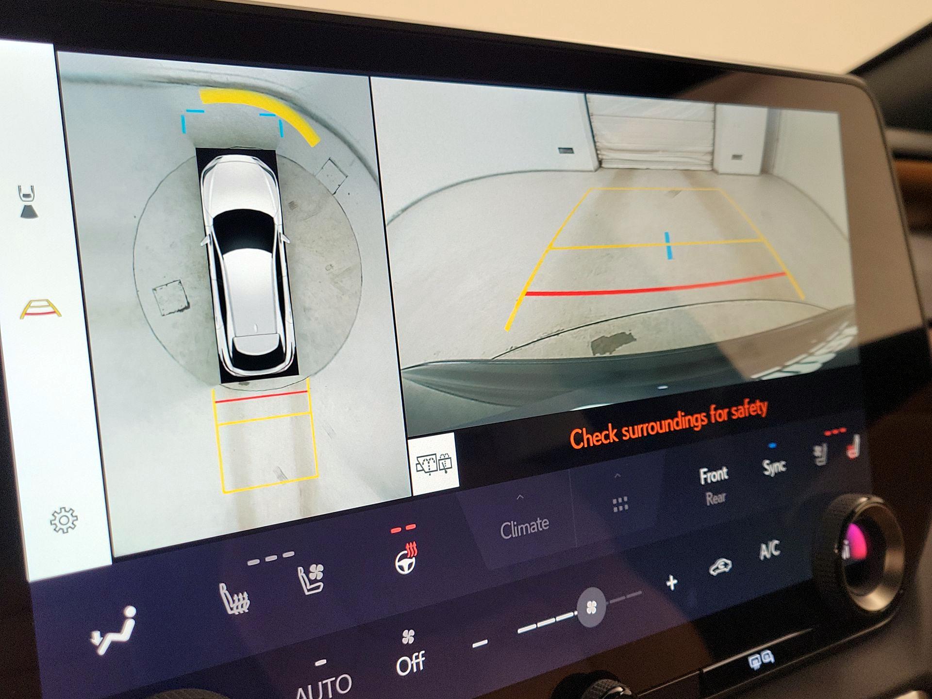 Thumbnail: 2025 Lexus RX - 14