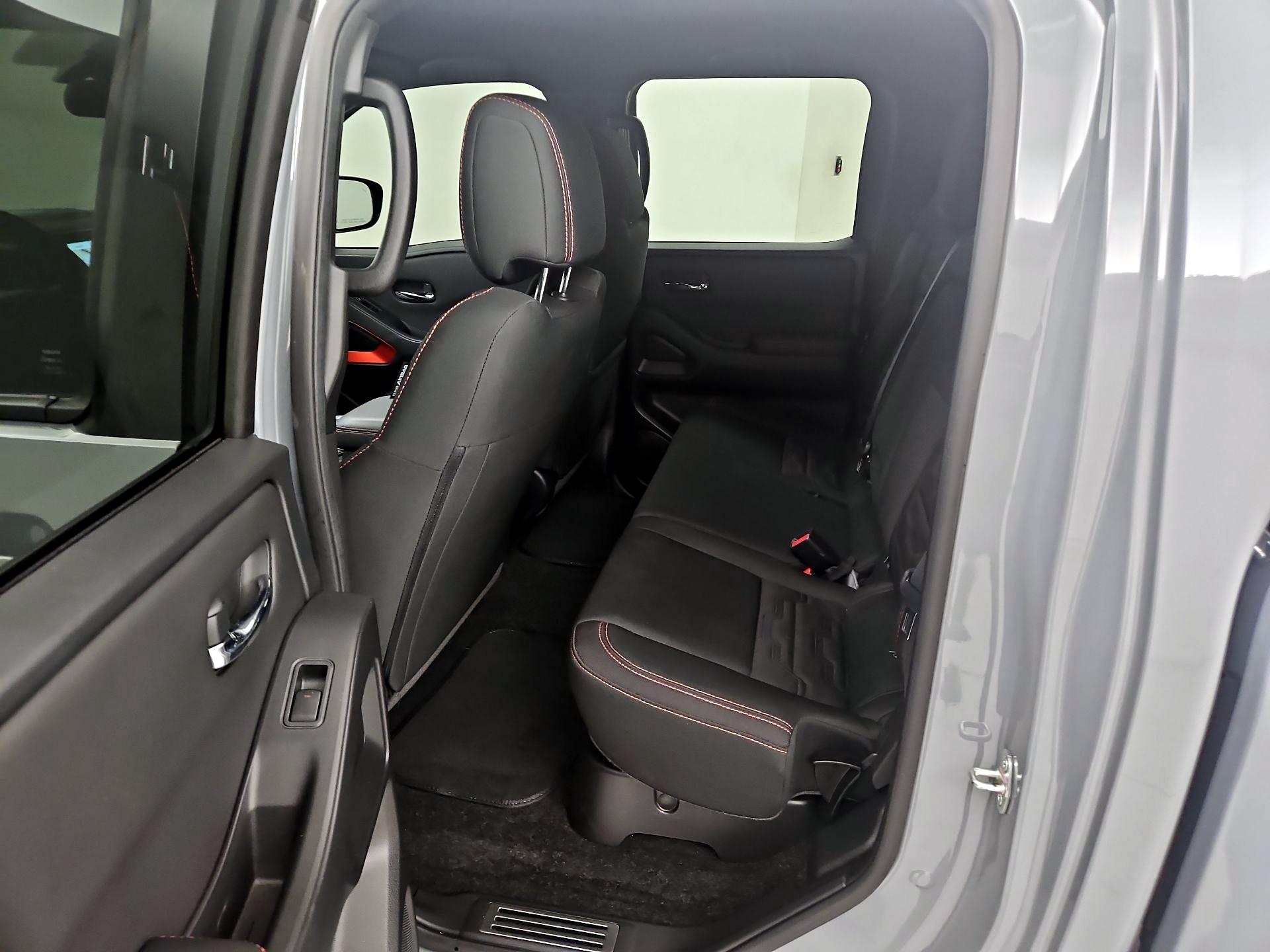 Thumbnail: 2023 Nissan Frontier - 20