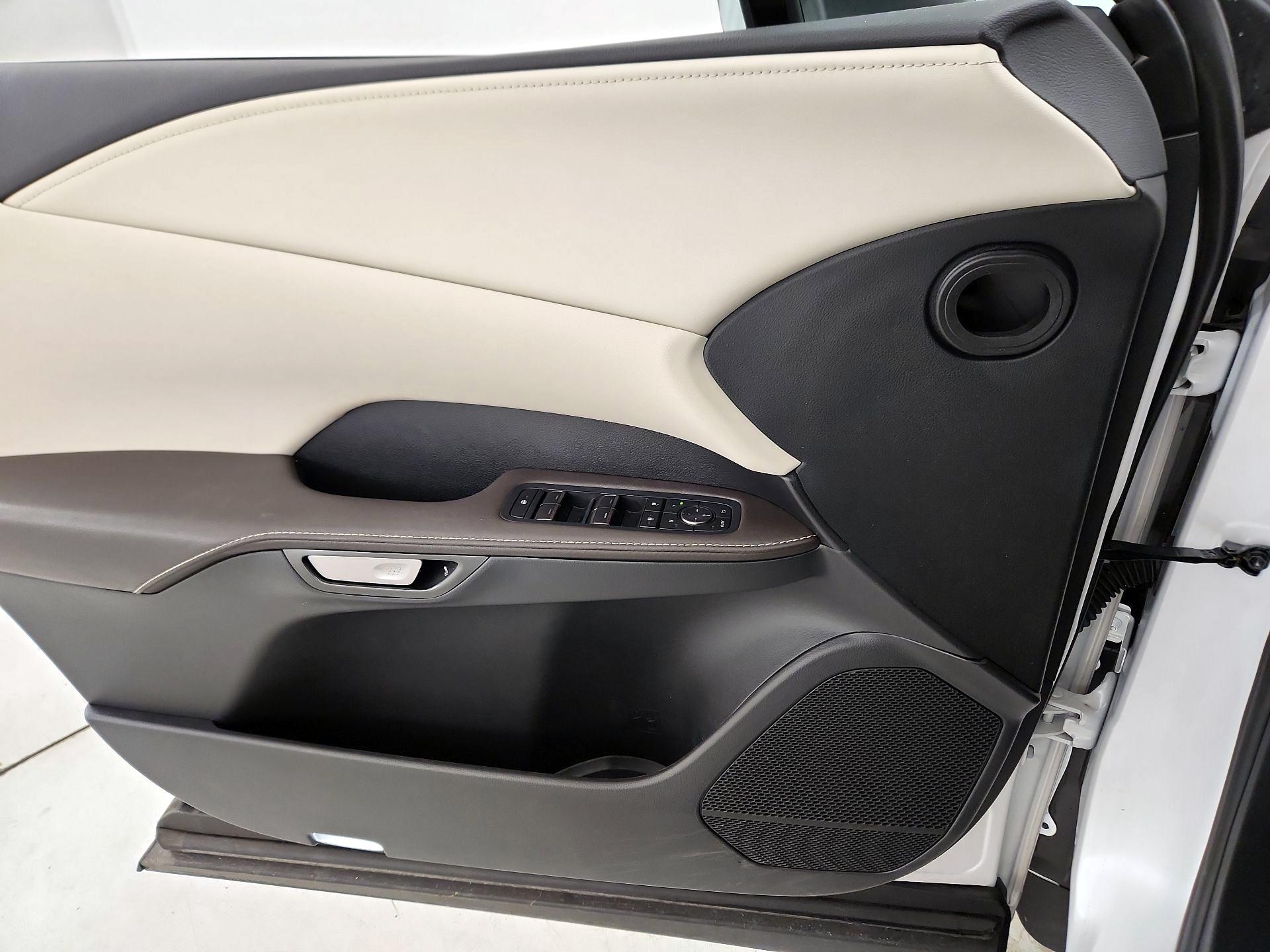 Thumbnail: 2023 Lexus RX - 12