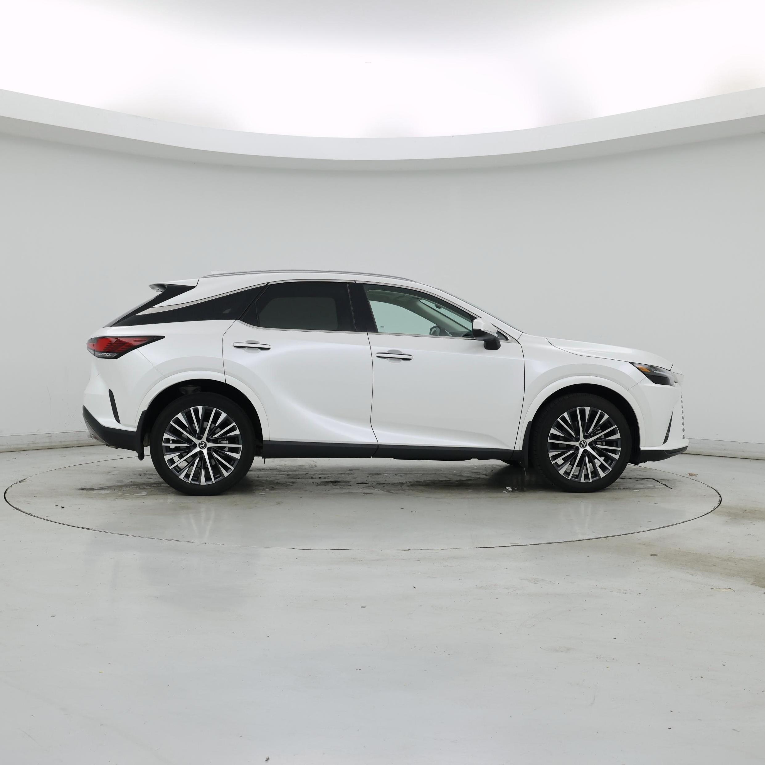 Thumbnail: 2023 Lexus RX - 7