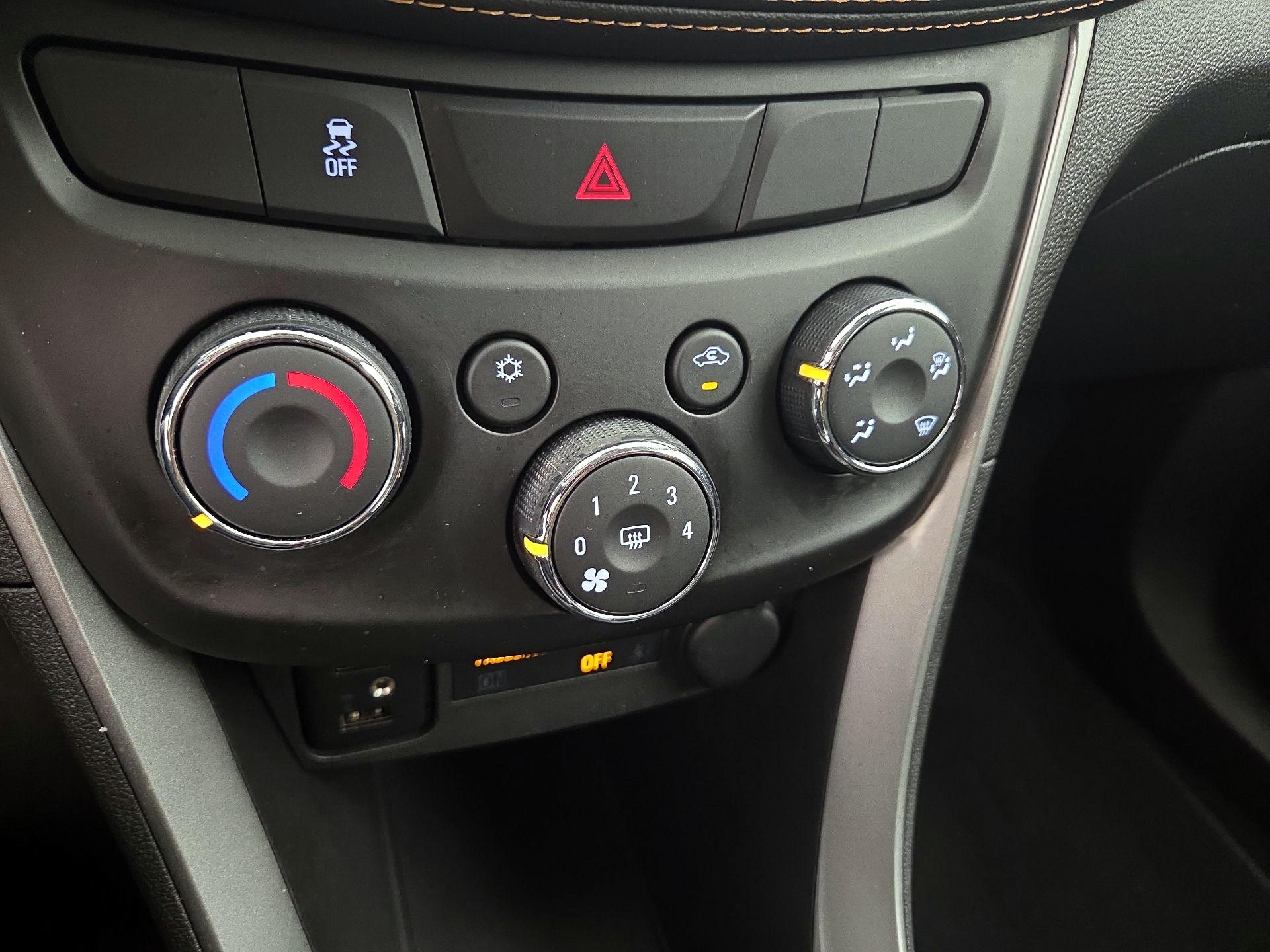 Thumbnail: 2019 Chevrolet Trax - 16