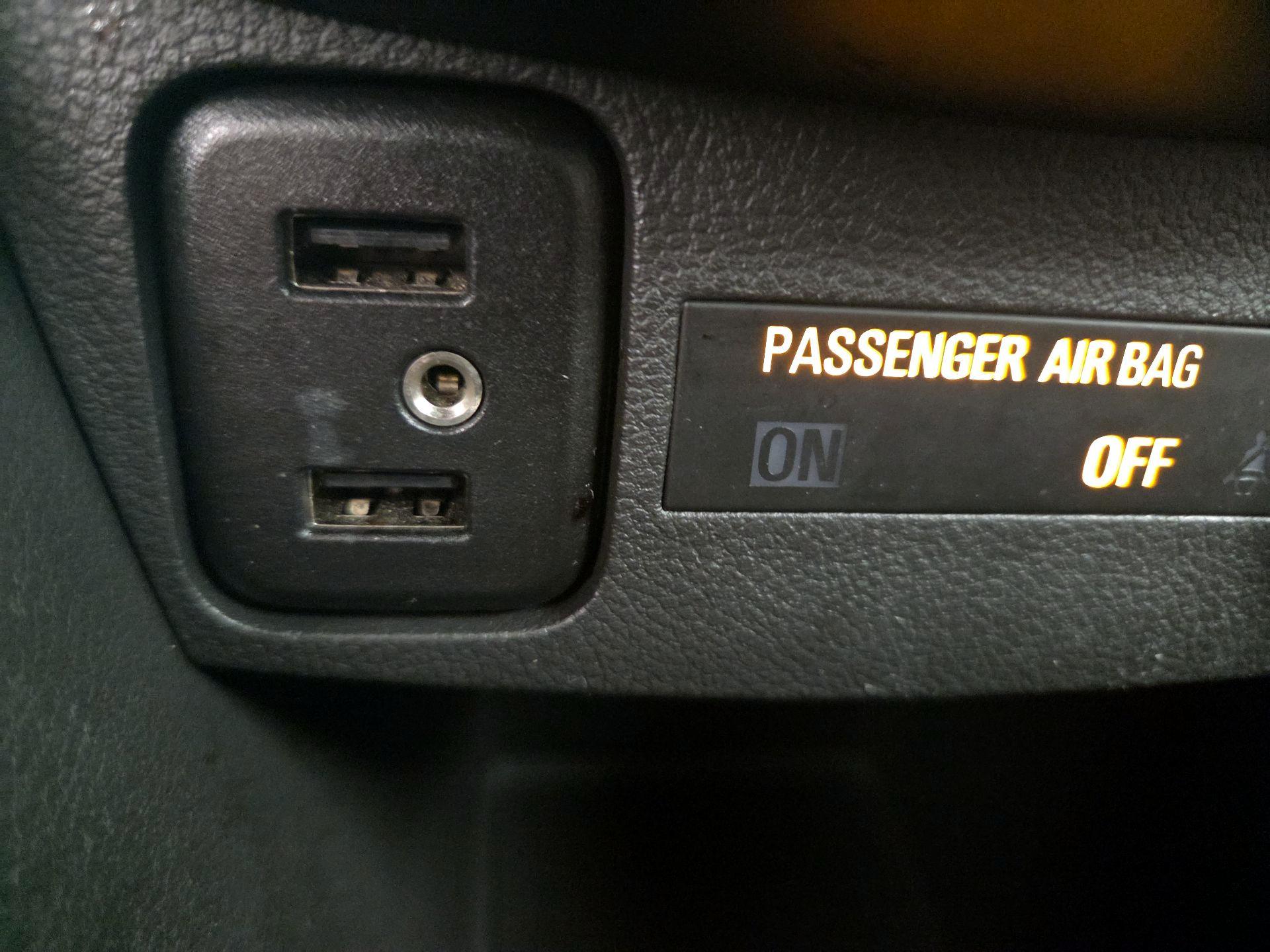 Thumbnail: 2019 Chevrolet Trax - 18