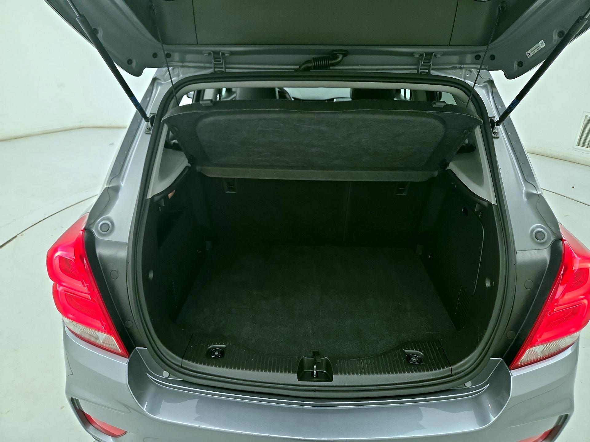 Thumbnail: 2019 Chevrolet Trax - 20