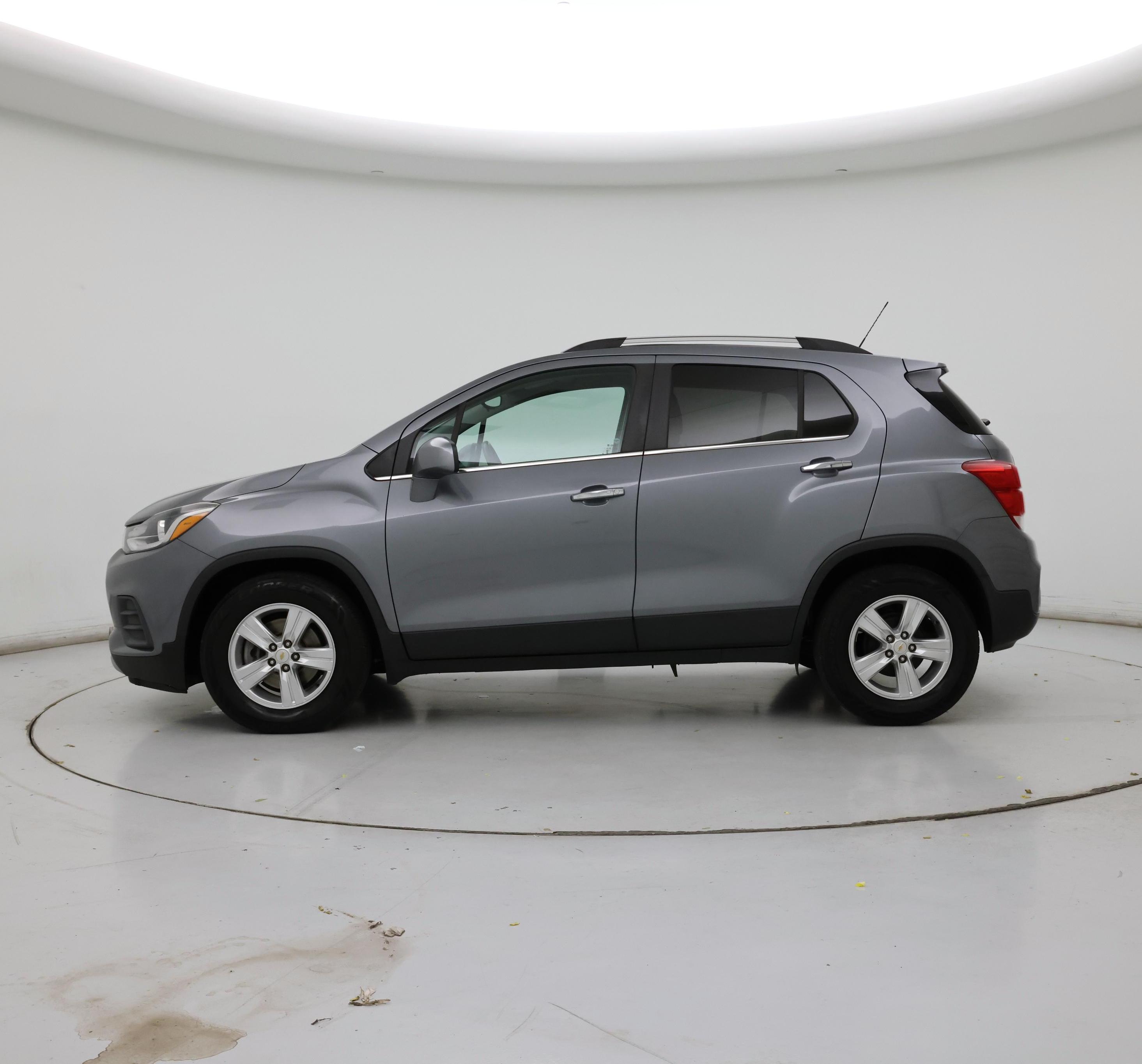 Thumbnail: 2019 Chevrolet Trax - 3