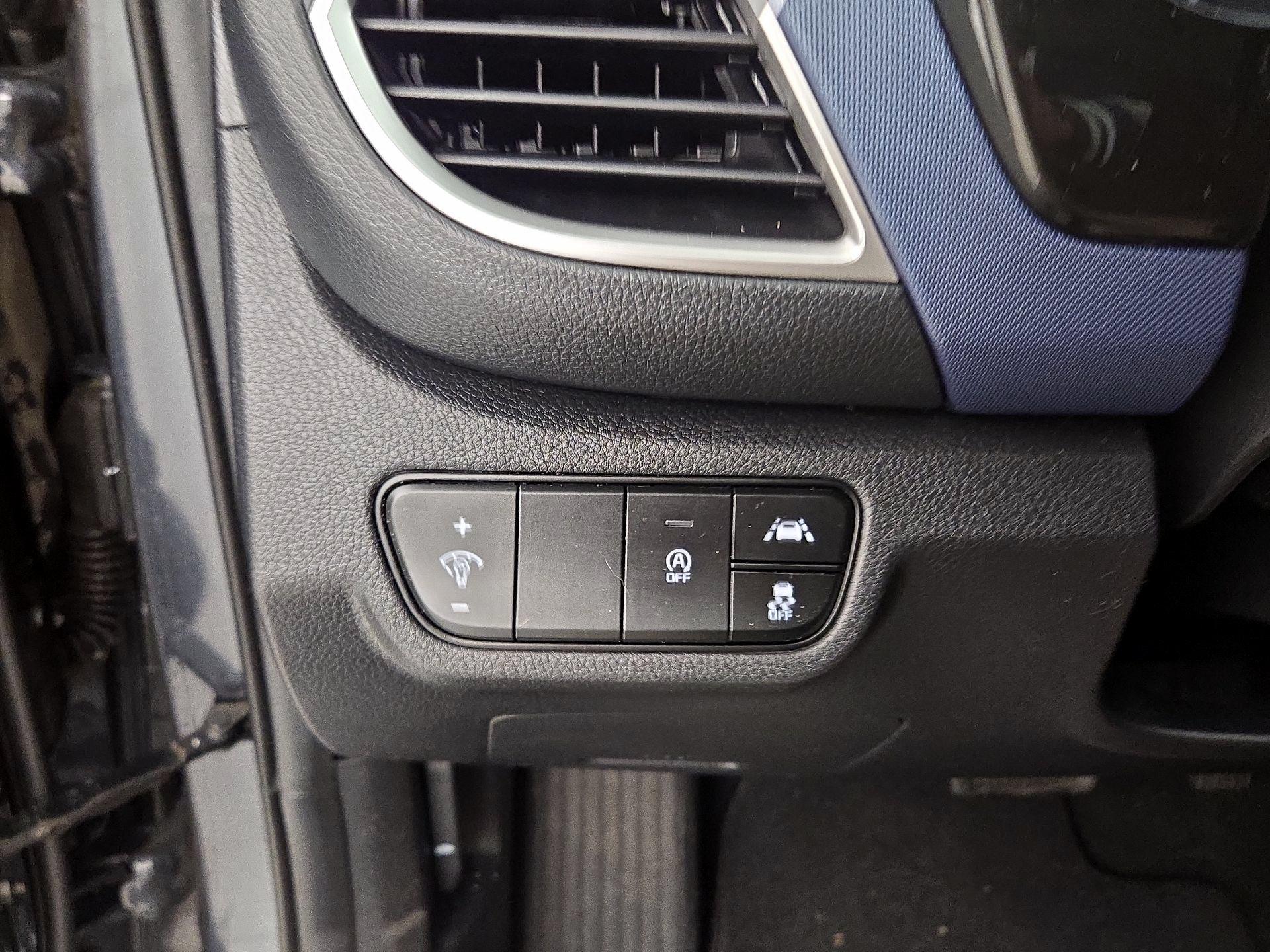 Thumbnail: 2022 Kia Seltos - 13