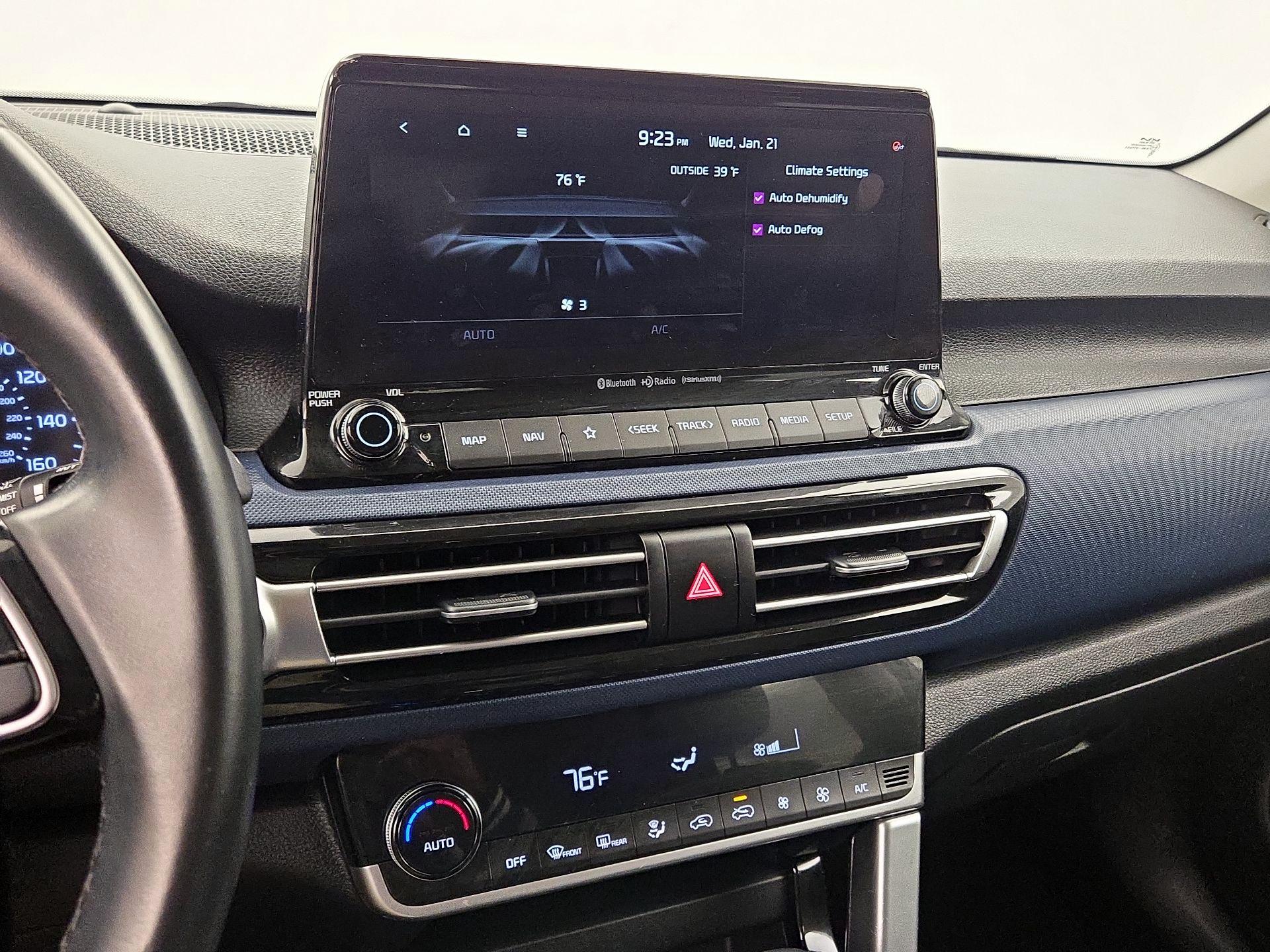 Thumbnail: 2022 Kia Seltos - 17