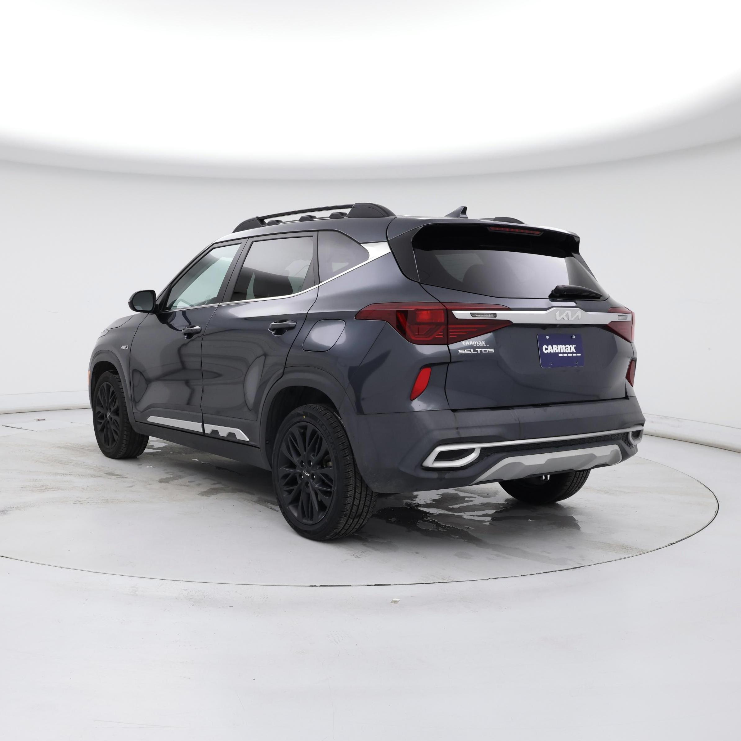 Thumbnail: 2022 Kia Seltos - 2