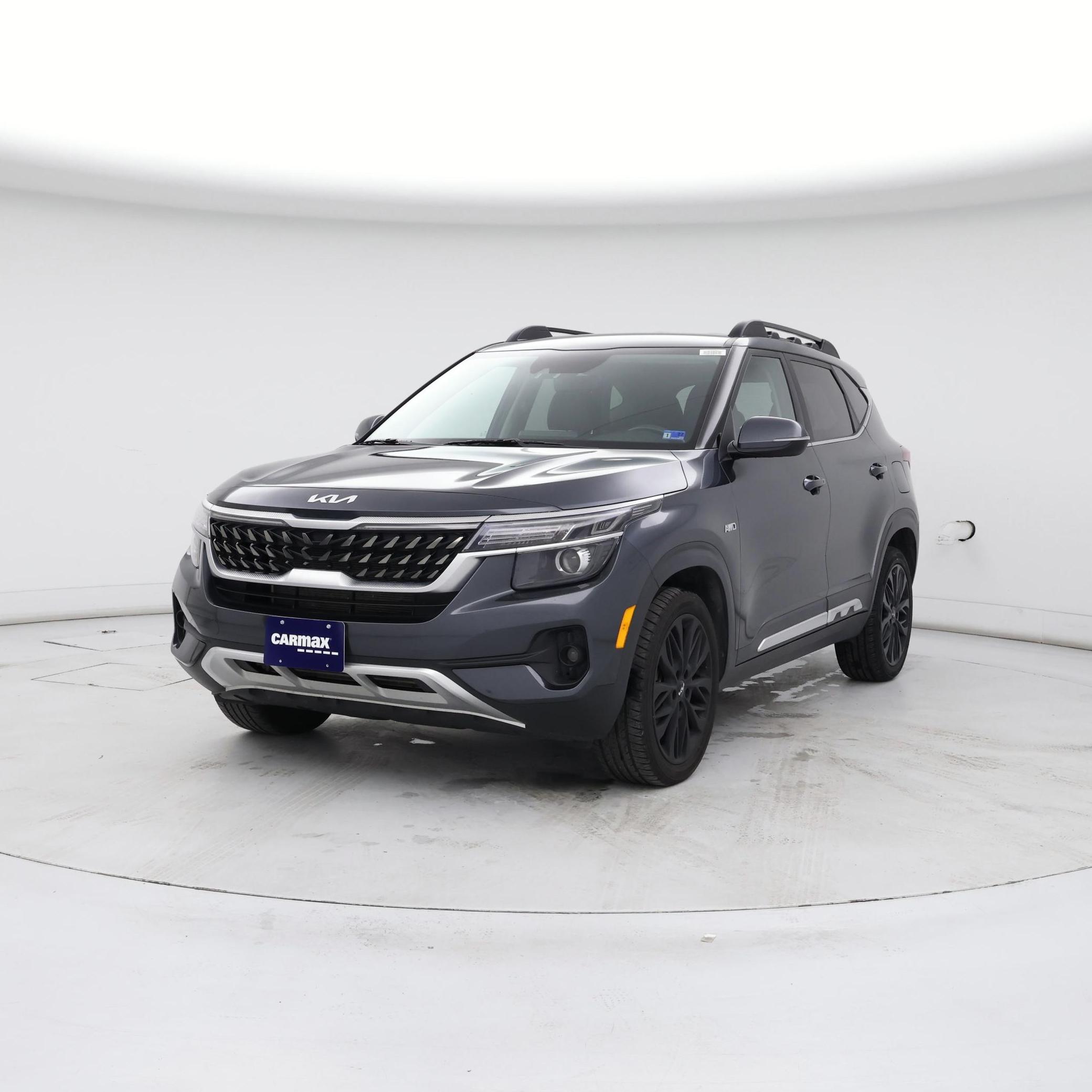 Thumbnail: 2022 Kia Seltos - 4