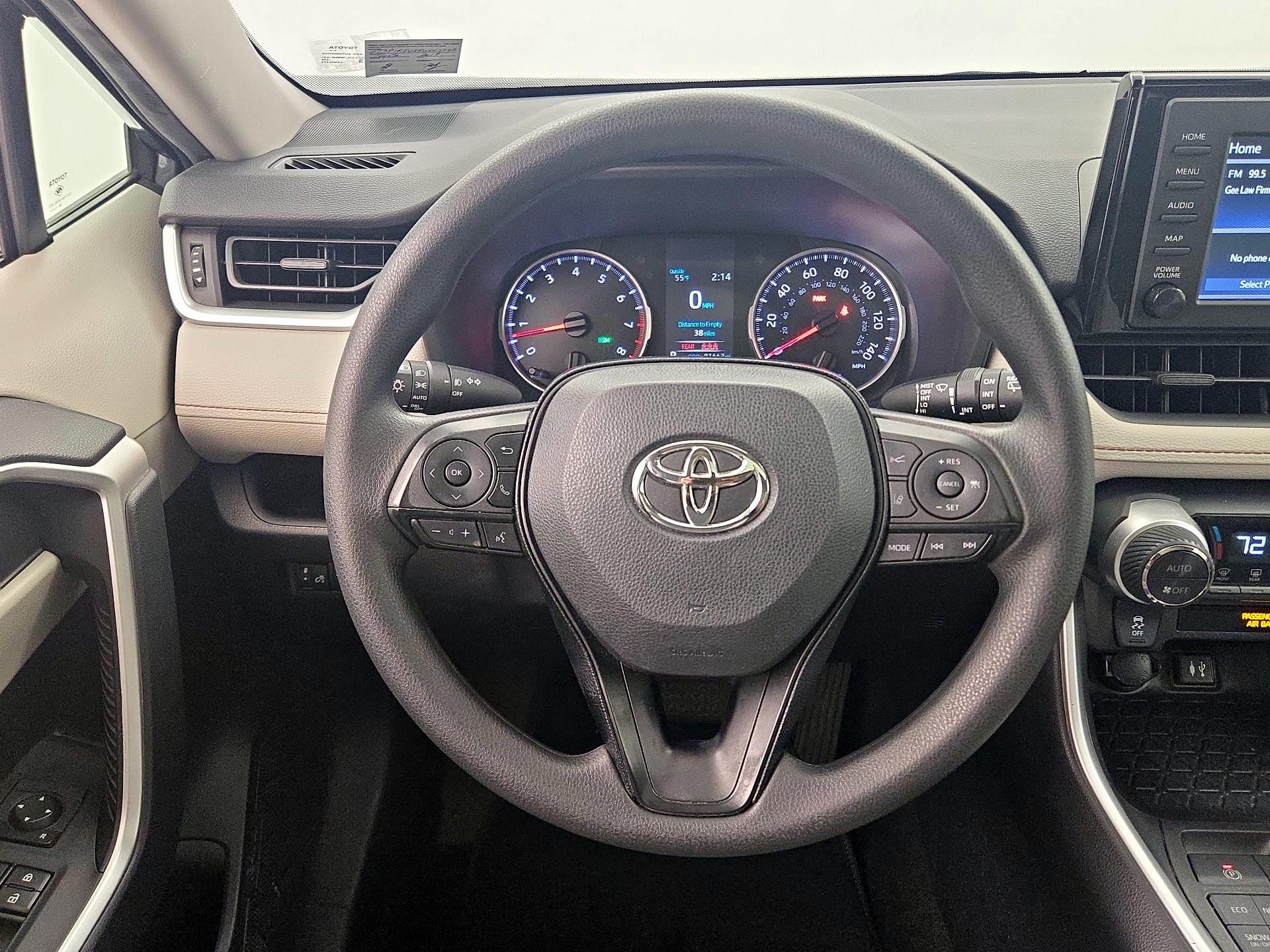 Thumbnail: 2019 Toyota RAV4 - 10