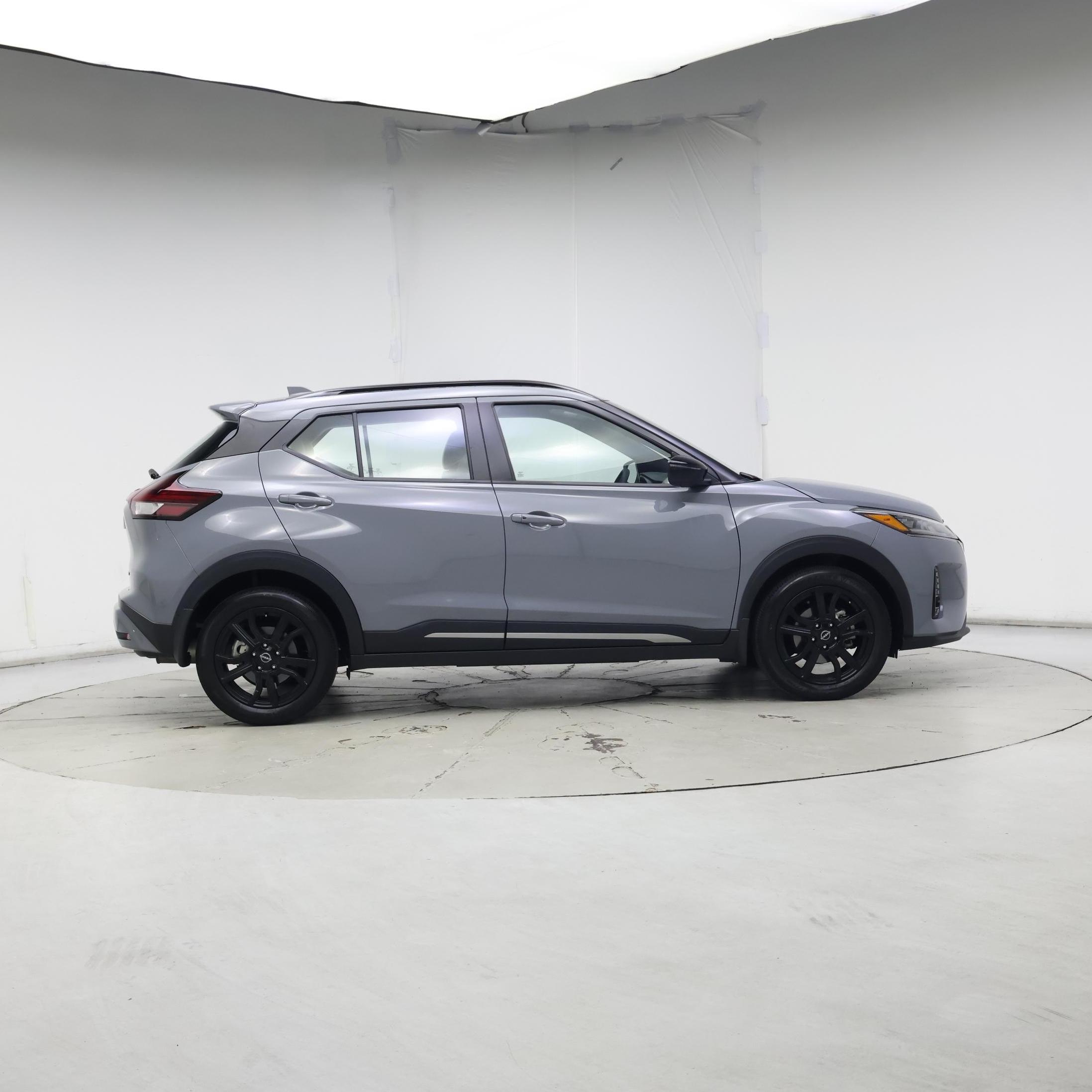 Thumbnail: 2024 Nissan Kicks - 7