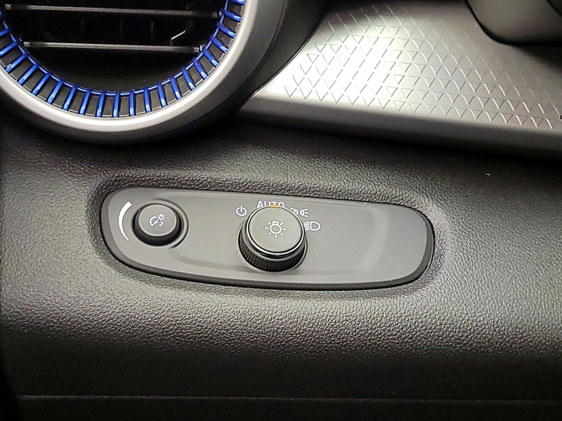 Thumbnail: 2025 Chevrolet Trax - 13