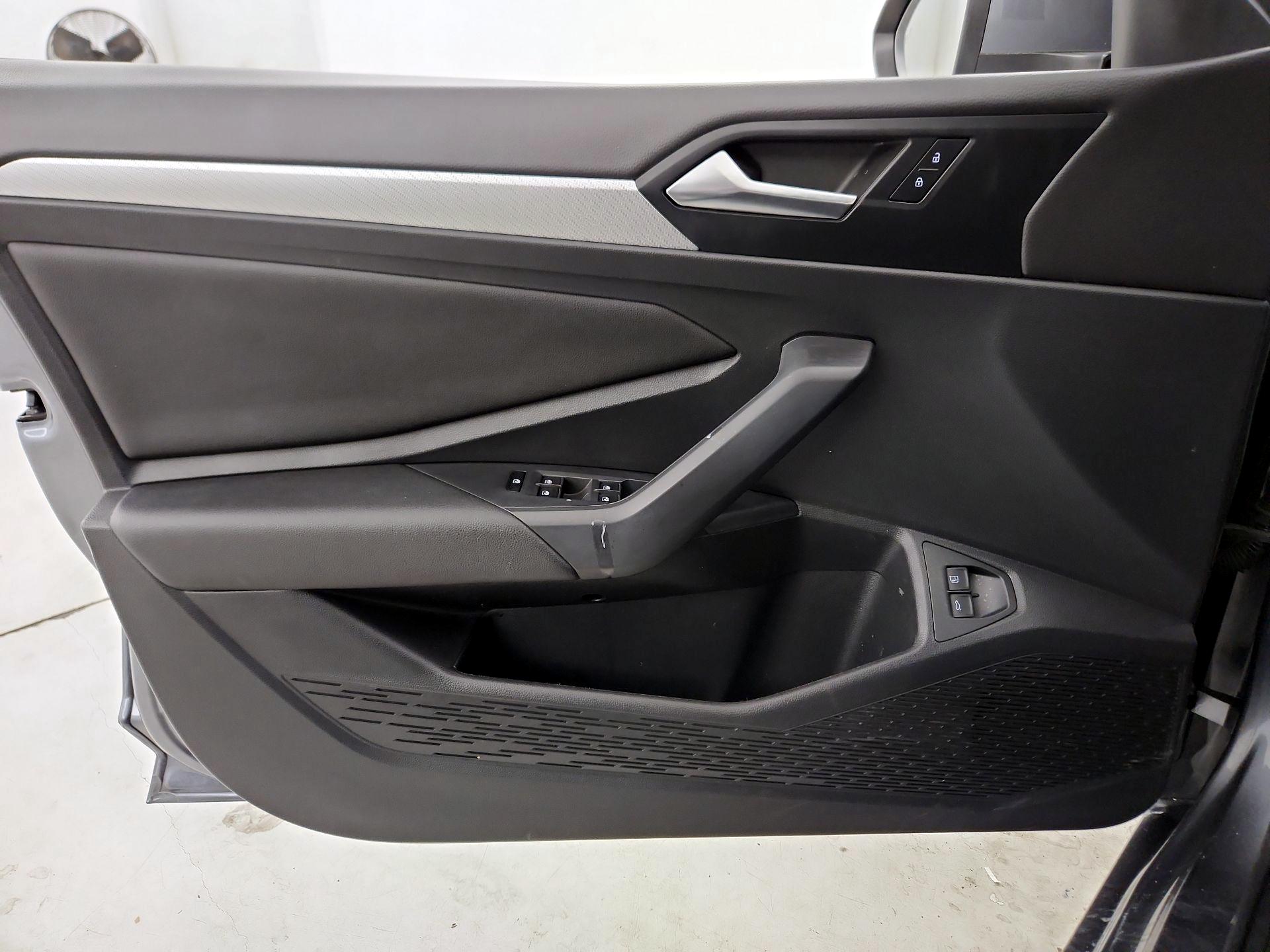 Thumbnail: 2021 Volkswagen Jetta - 12