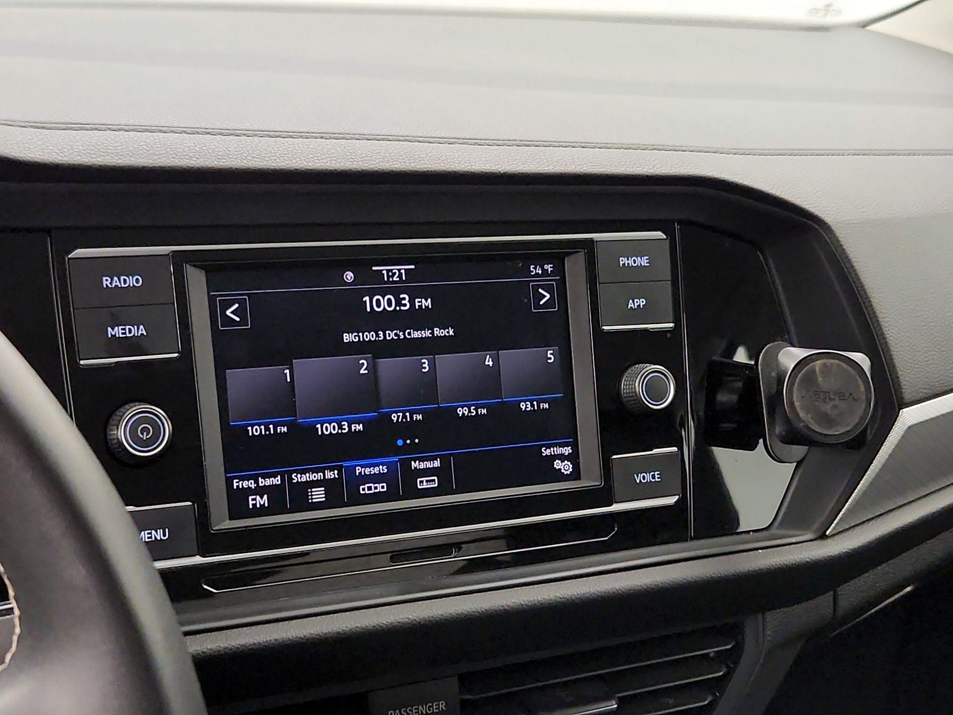 Thumbnail: 2021 Volkswagen Jetta - 15