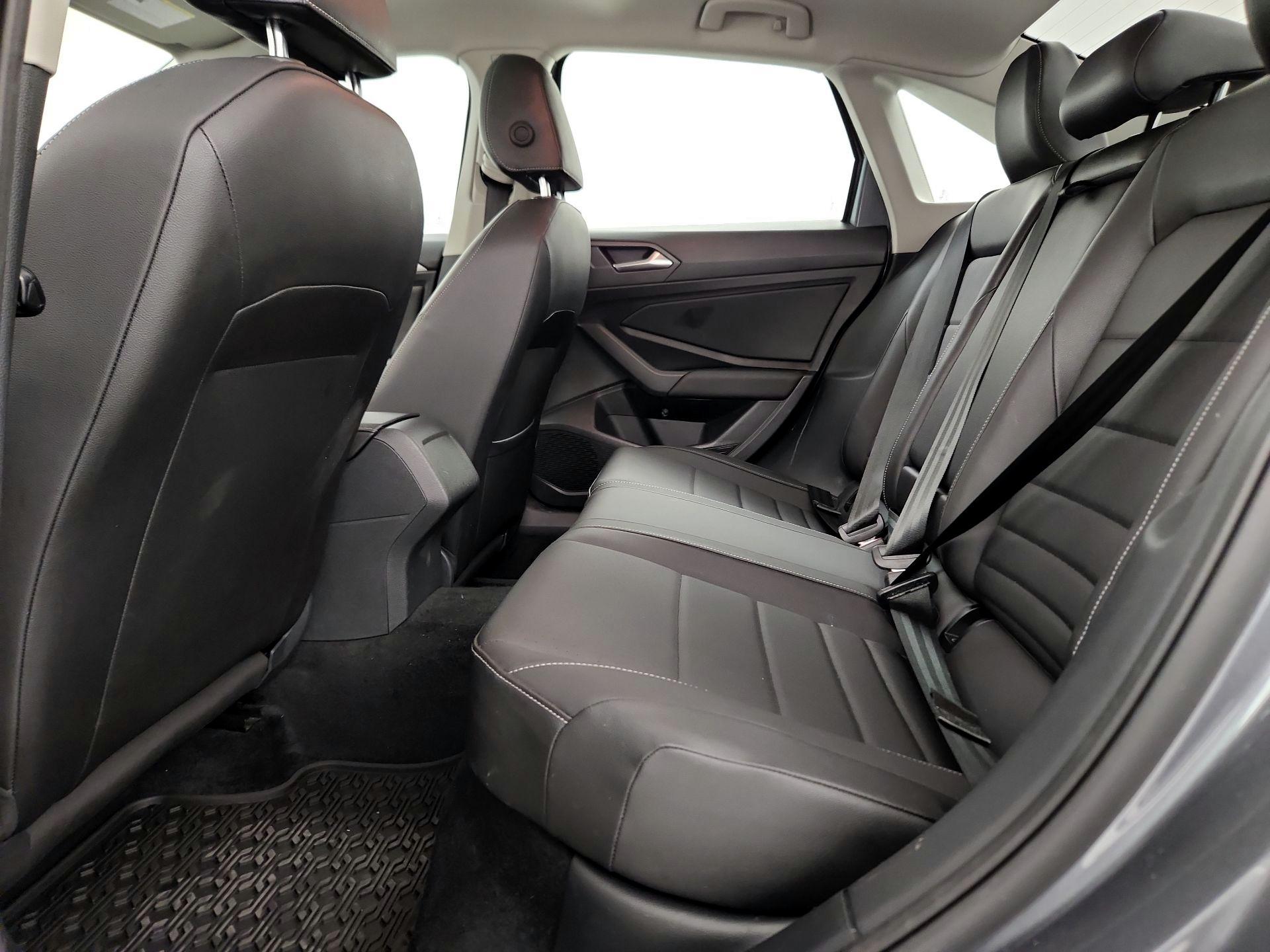 Thumbnail: 2021 Volkswagen Jetta - 20