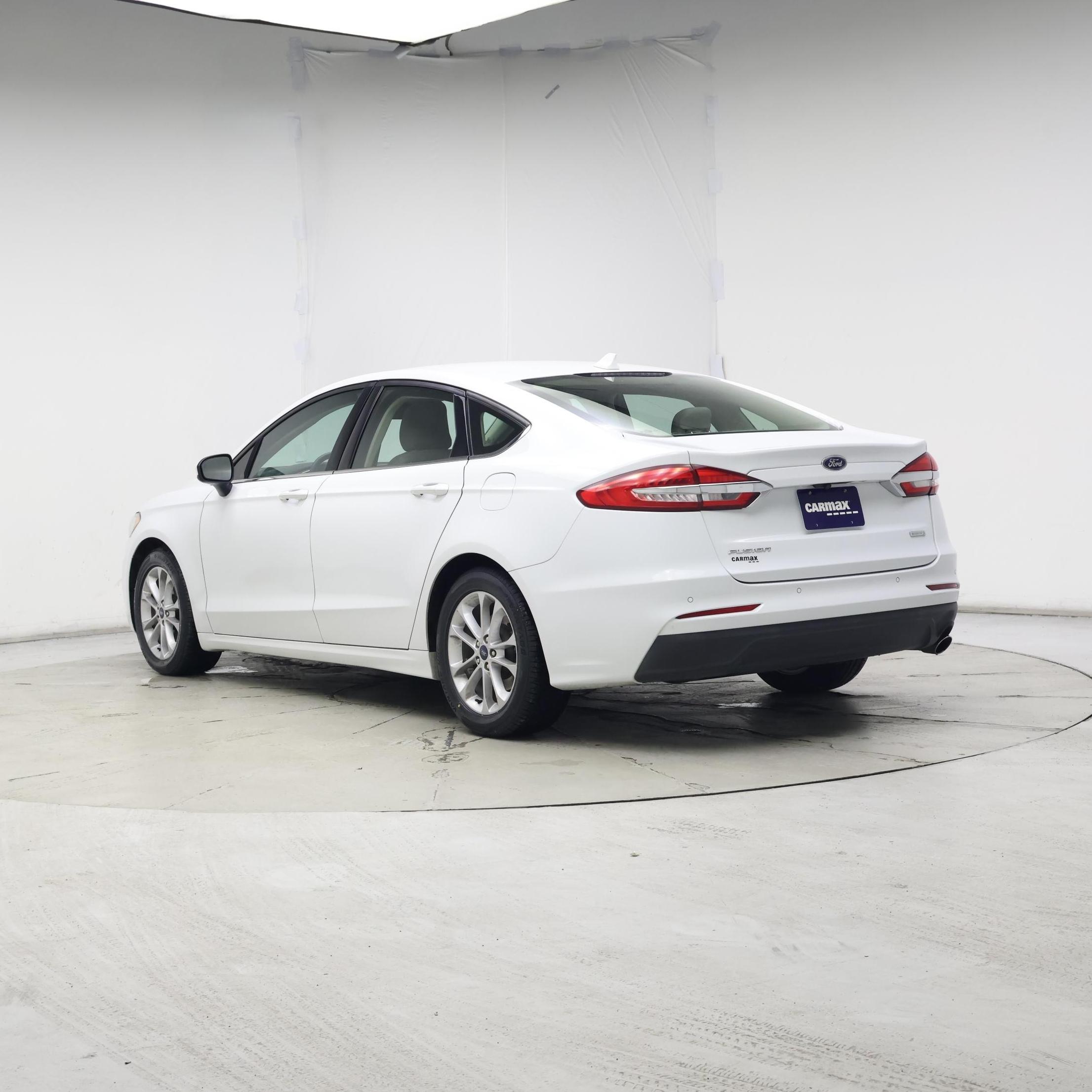 Thumbnail: 2019 Ford Fusion - 2