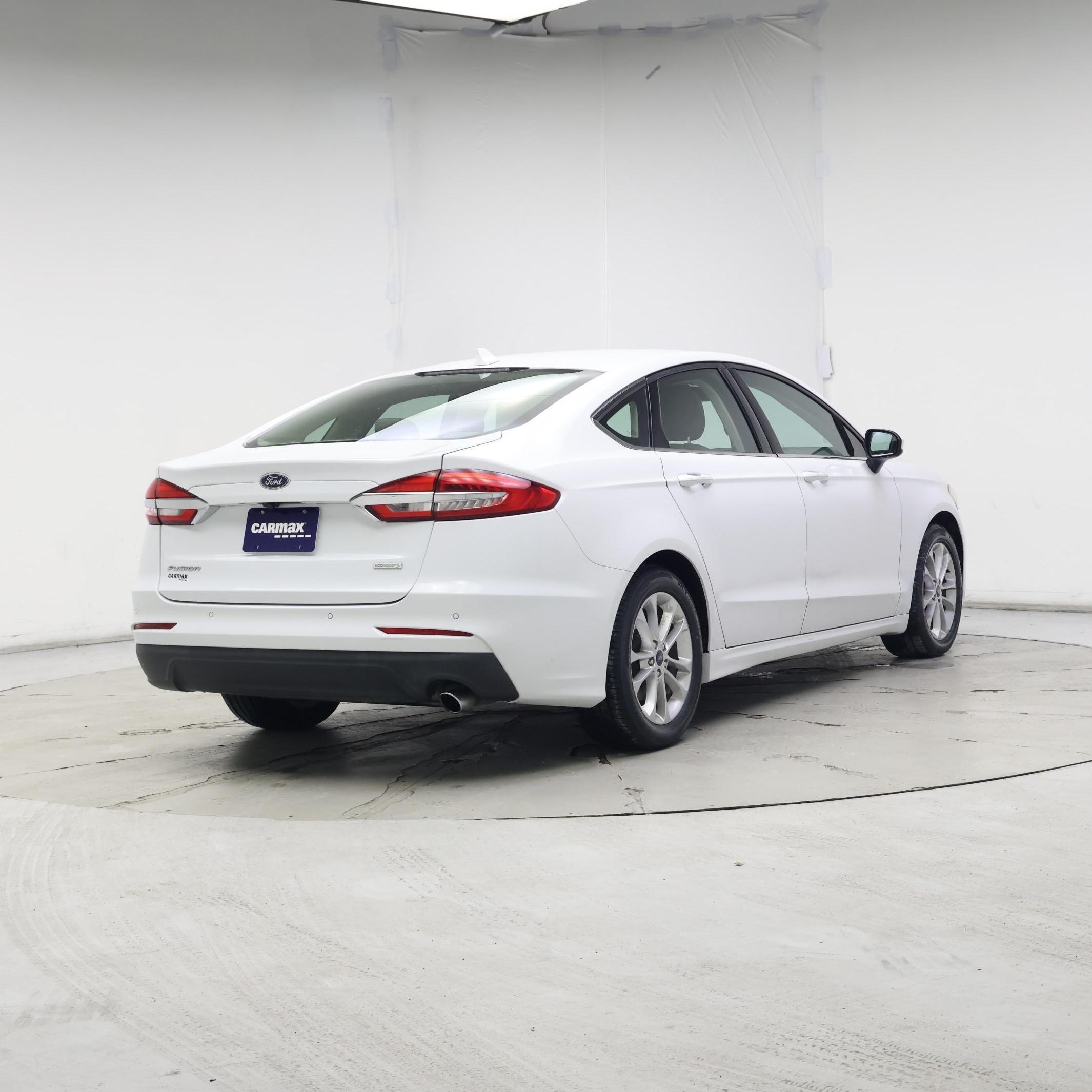 Thumbnail: 2019 Ford Fusion - 8