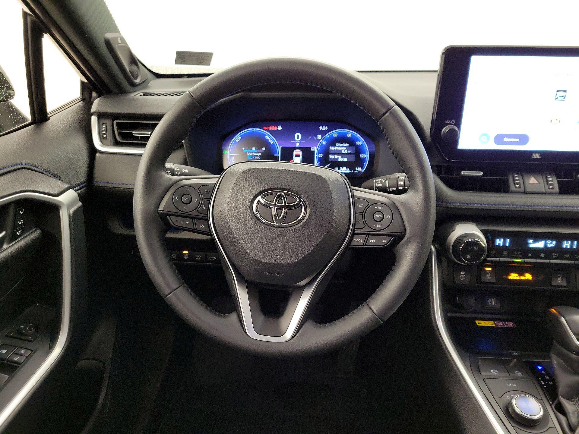 Thumbnail: 2024 Toyota RAV4 - 10