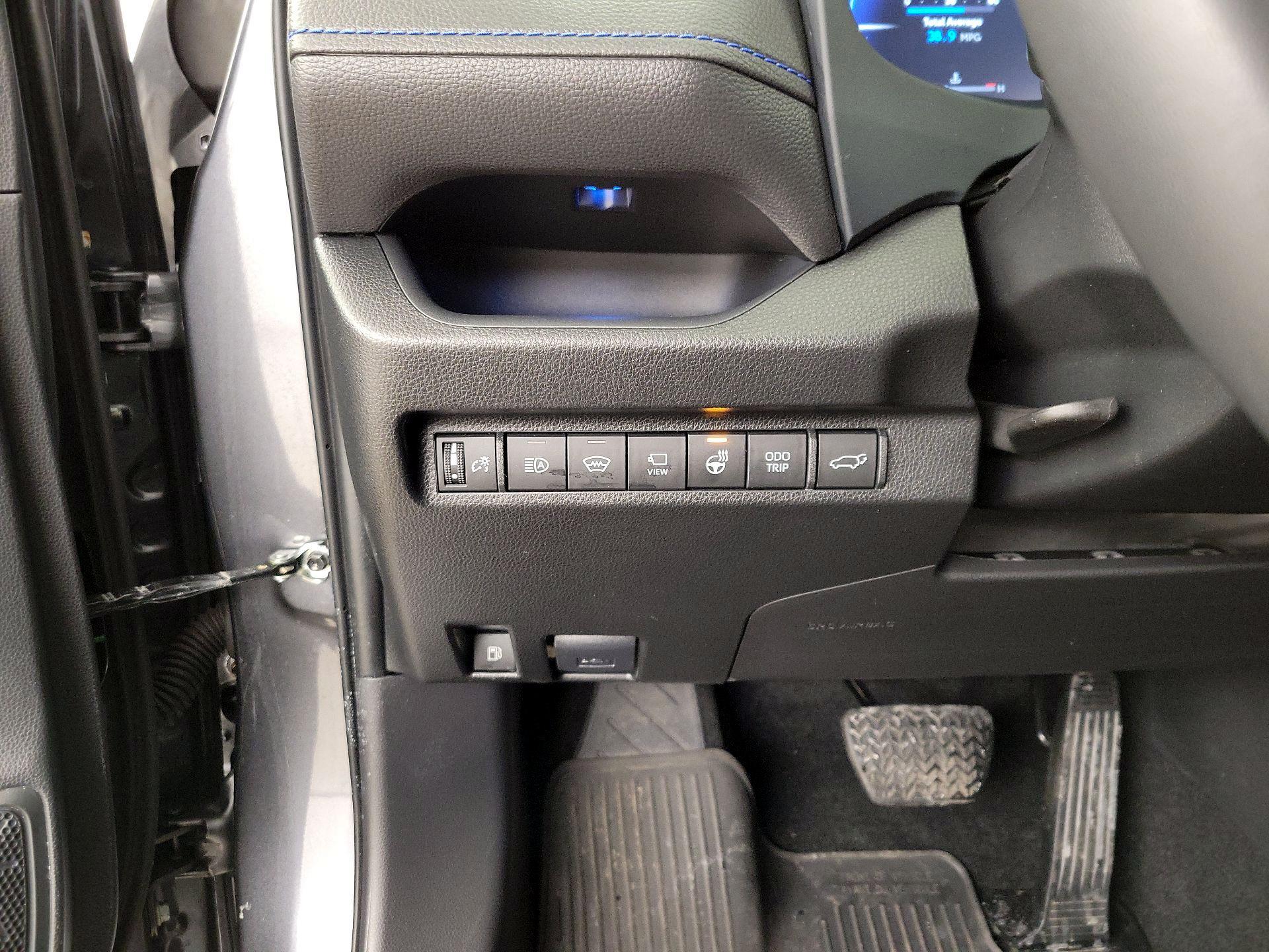 Thumbnail: 2024 Toyota RAV4 - 13