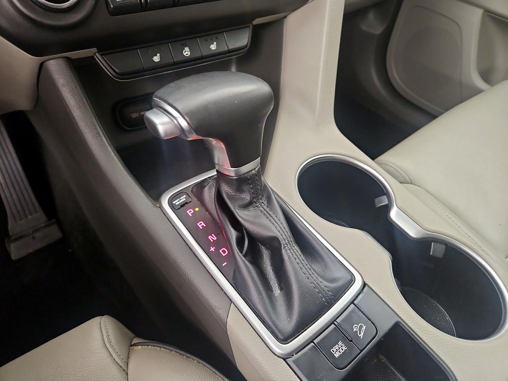 Thumbnail: 2017 Kia Sportage - 17