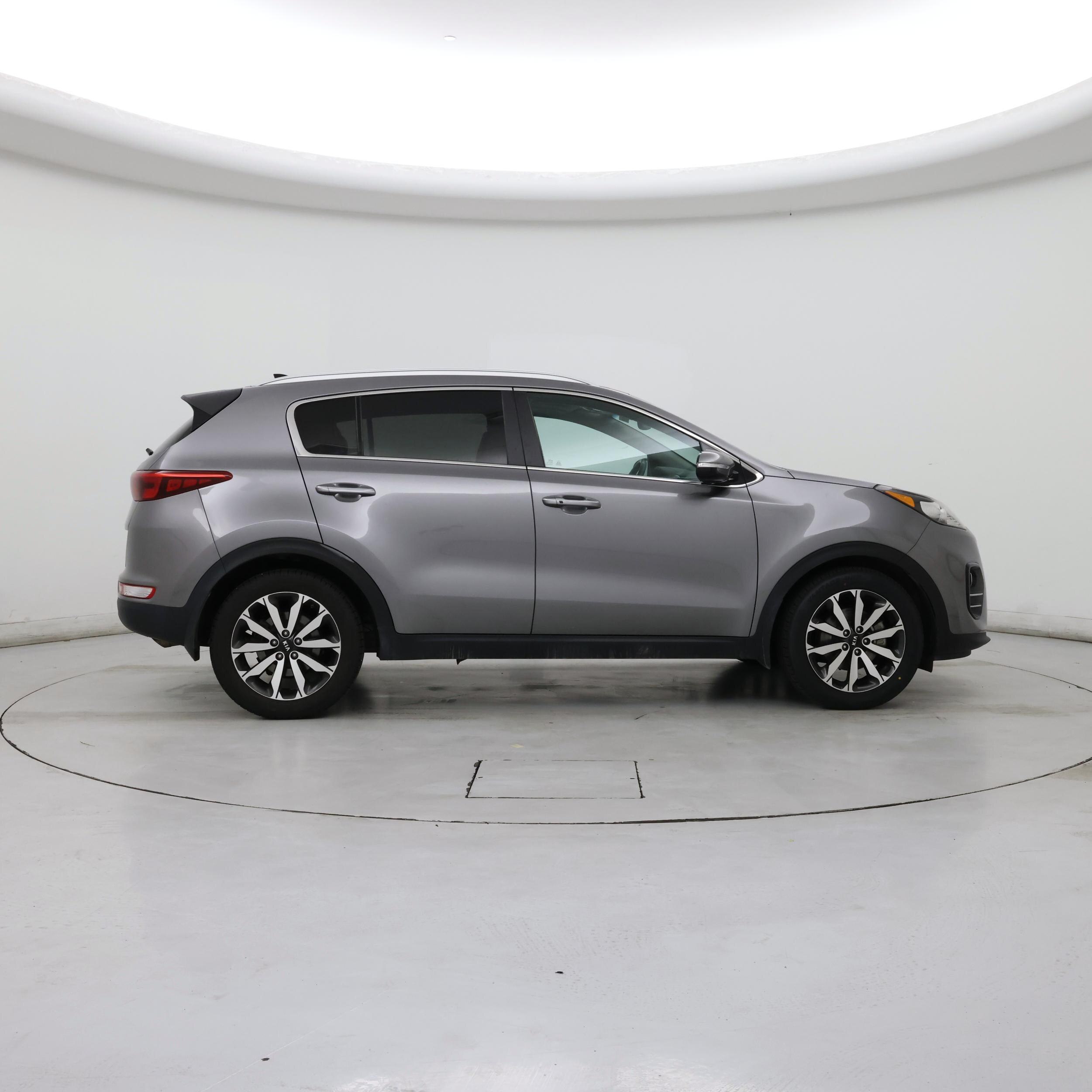 Thumbnail: 2017 Kia Sportage - 7