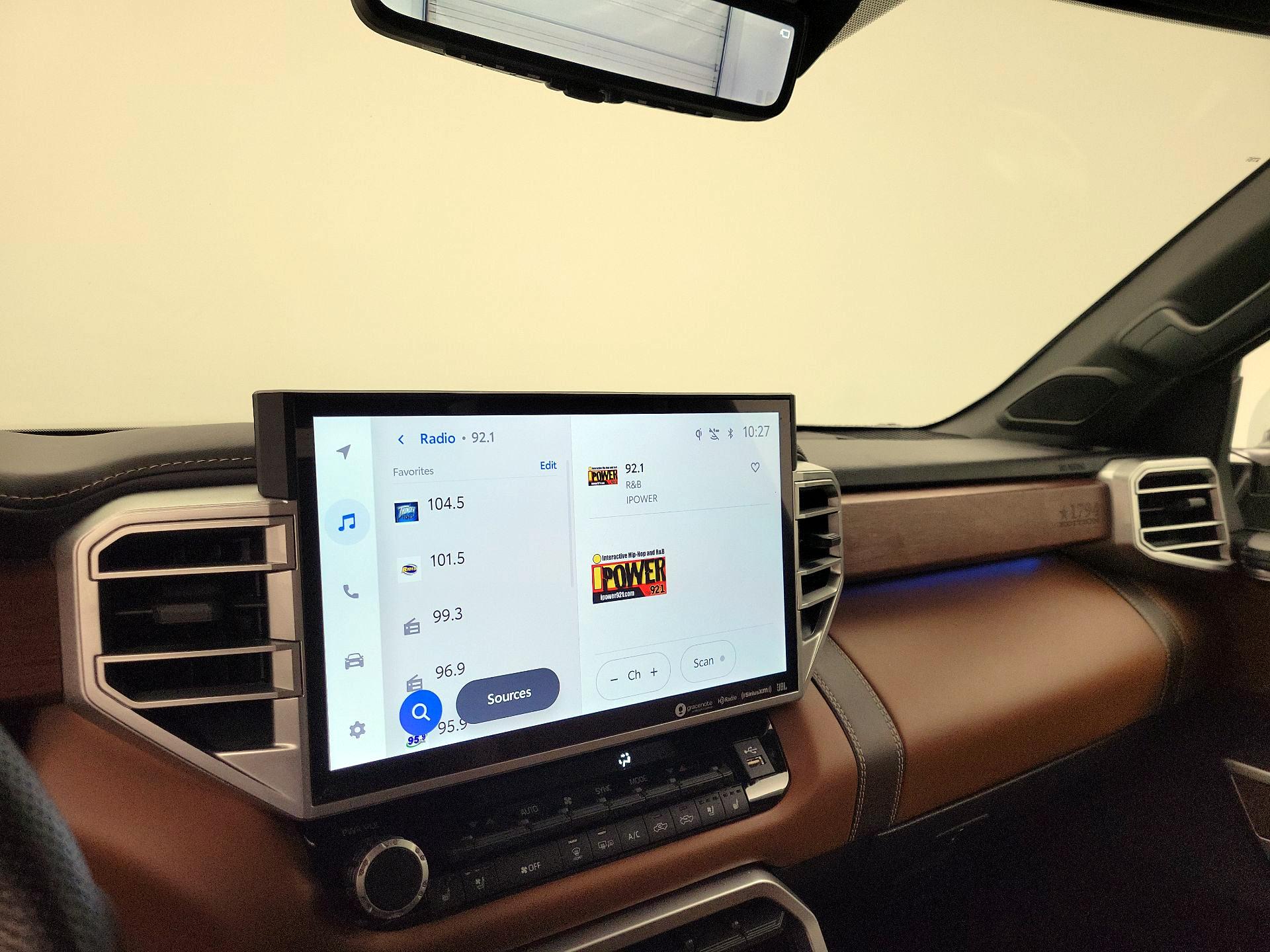 Thumbnail: 2023 Toyota Tundra - 15