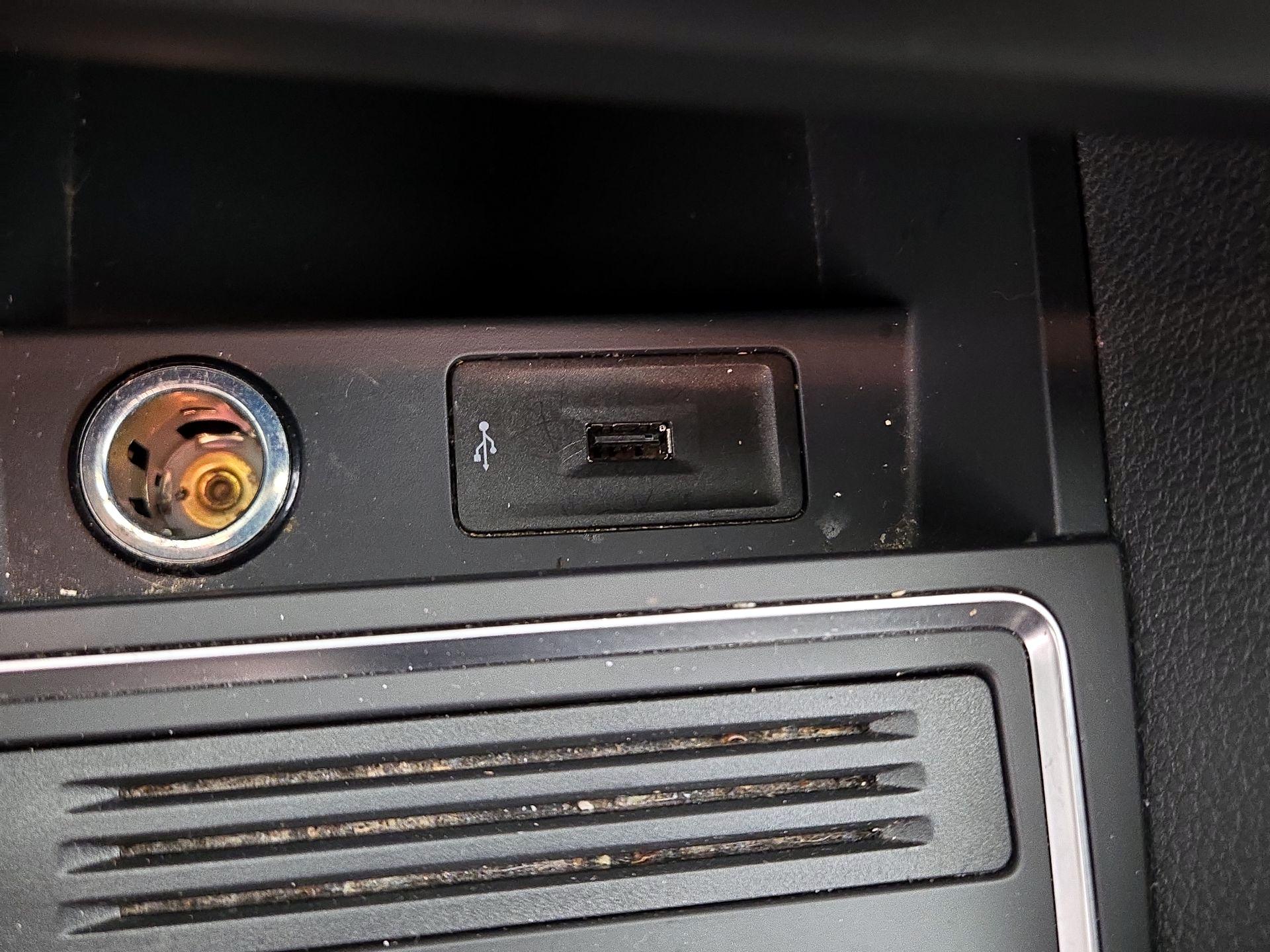 Thumbnail: 2017 Volkswagen Jetta - 18