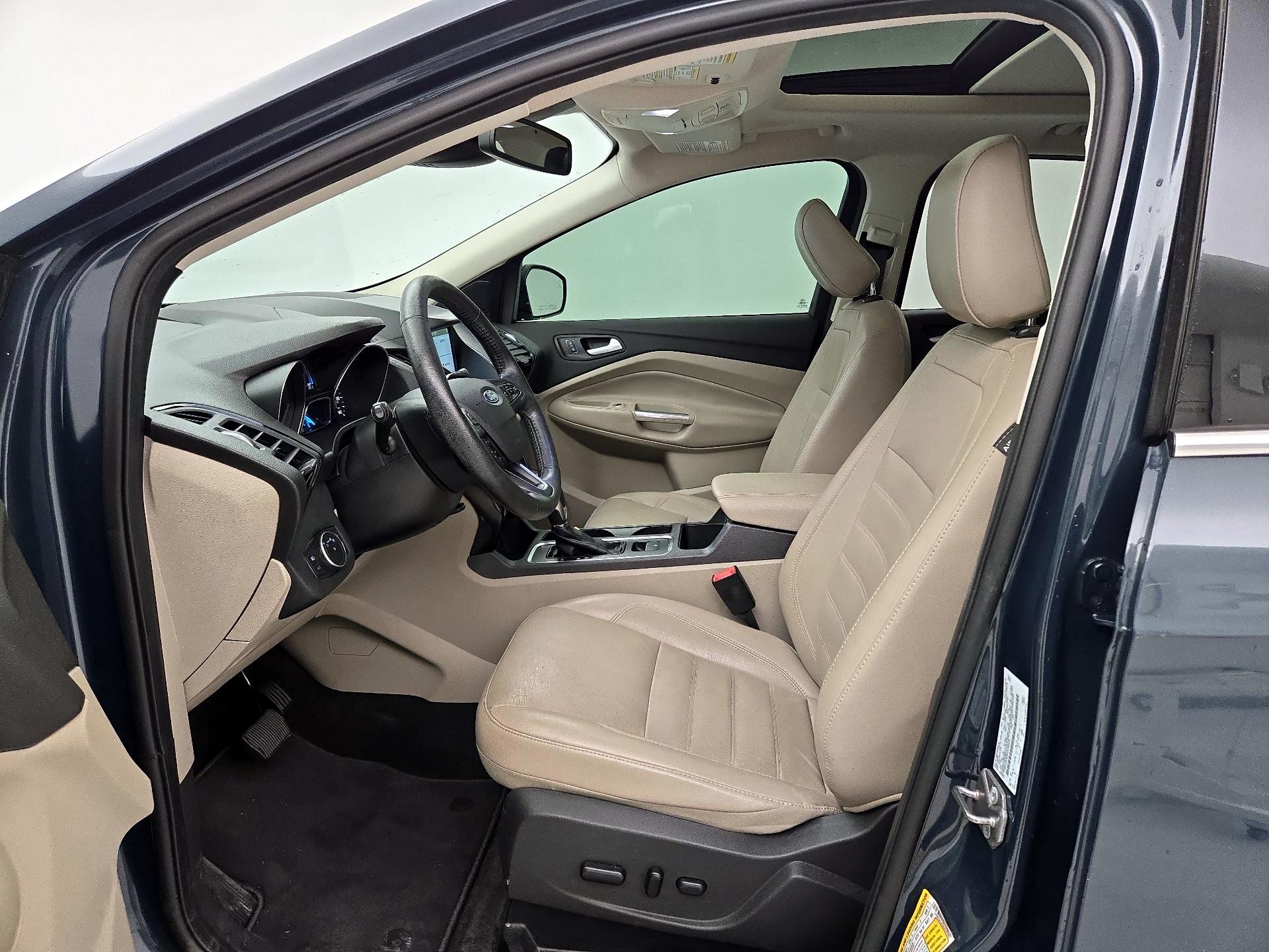 Thumbnail: 2019 Ford Escape - 11