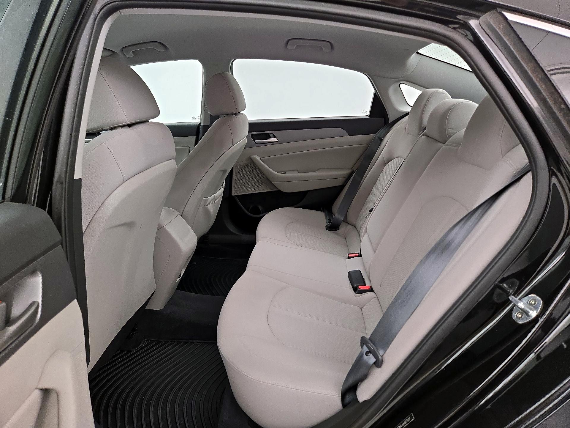 Thumbnail: 2018 Hyundai Sonata - 19