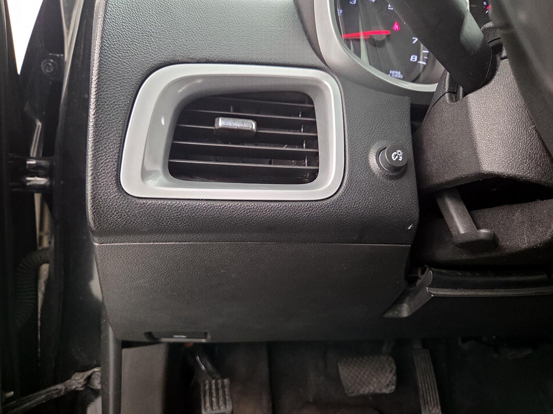 Thumbnail: 2016 Chevrolet Equinox - 13