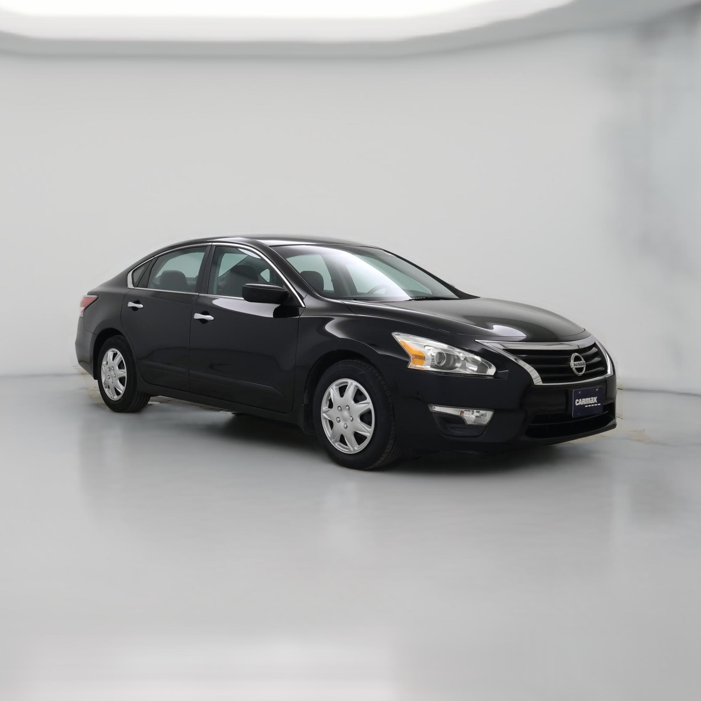 Thumbnail: 2015 Nissan Altima - 1