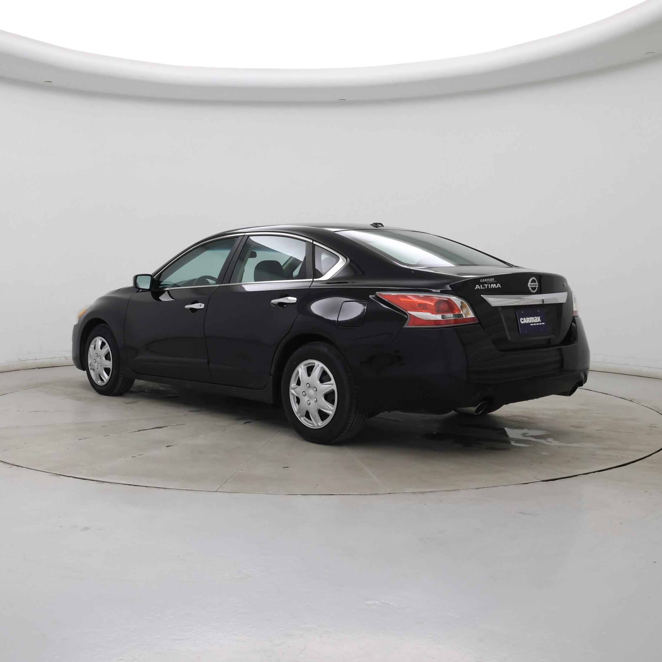 Thumbnail: 2015 Nissan Altima - 2